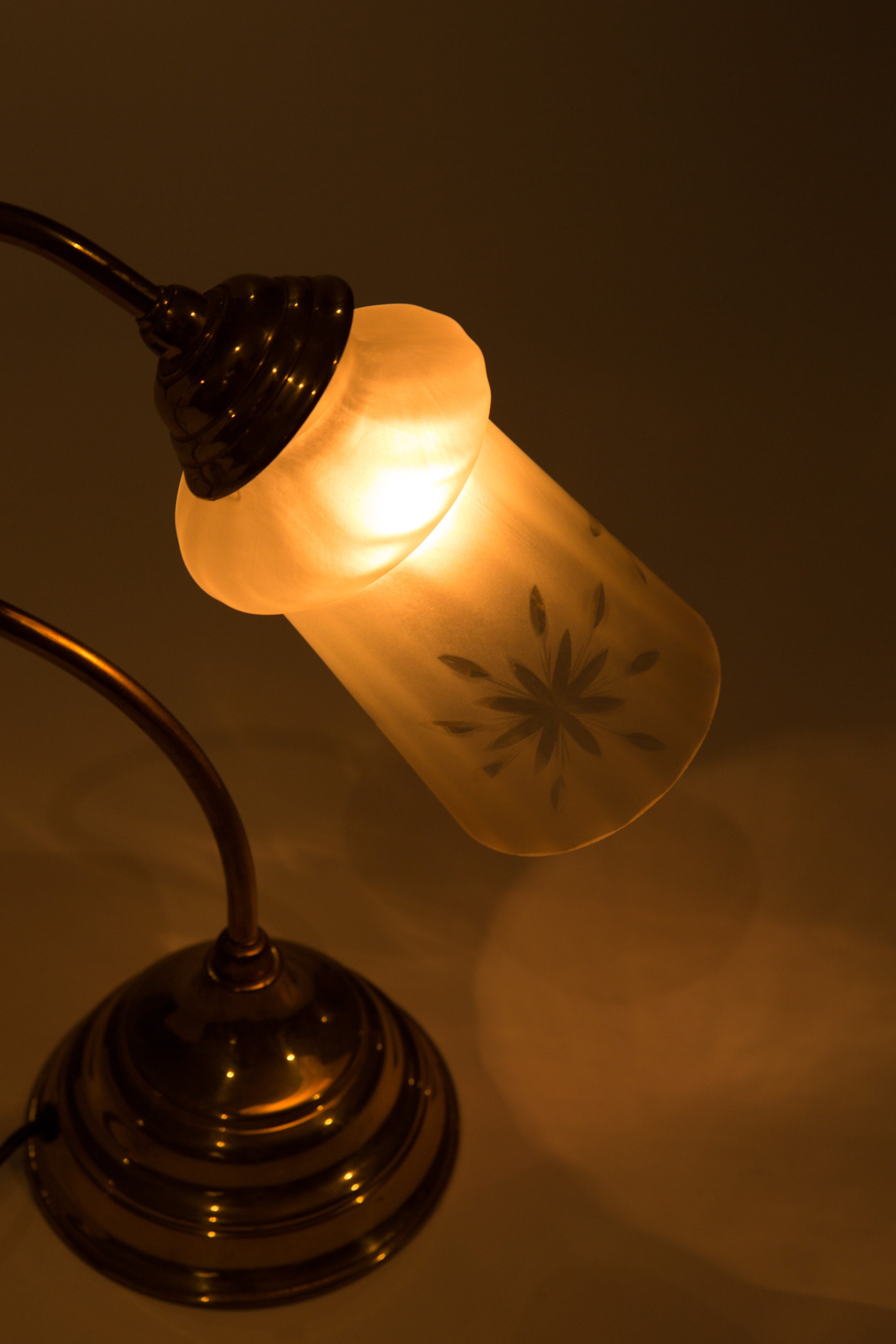 Small Glass Shade with Ornate Starburst Motifs Iridescent hand blown