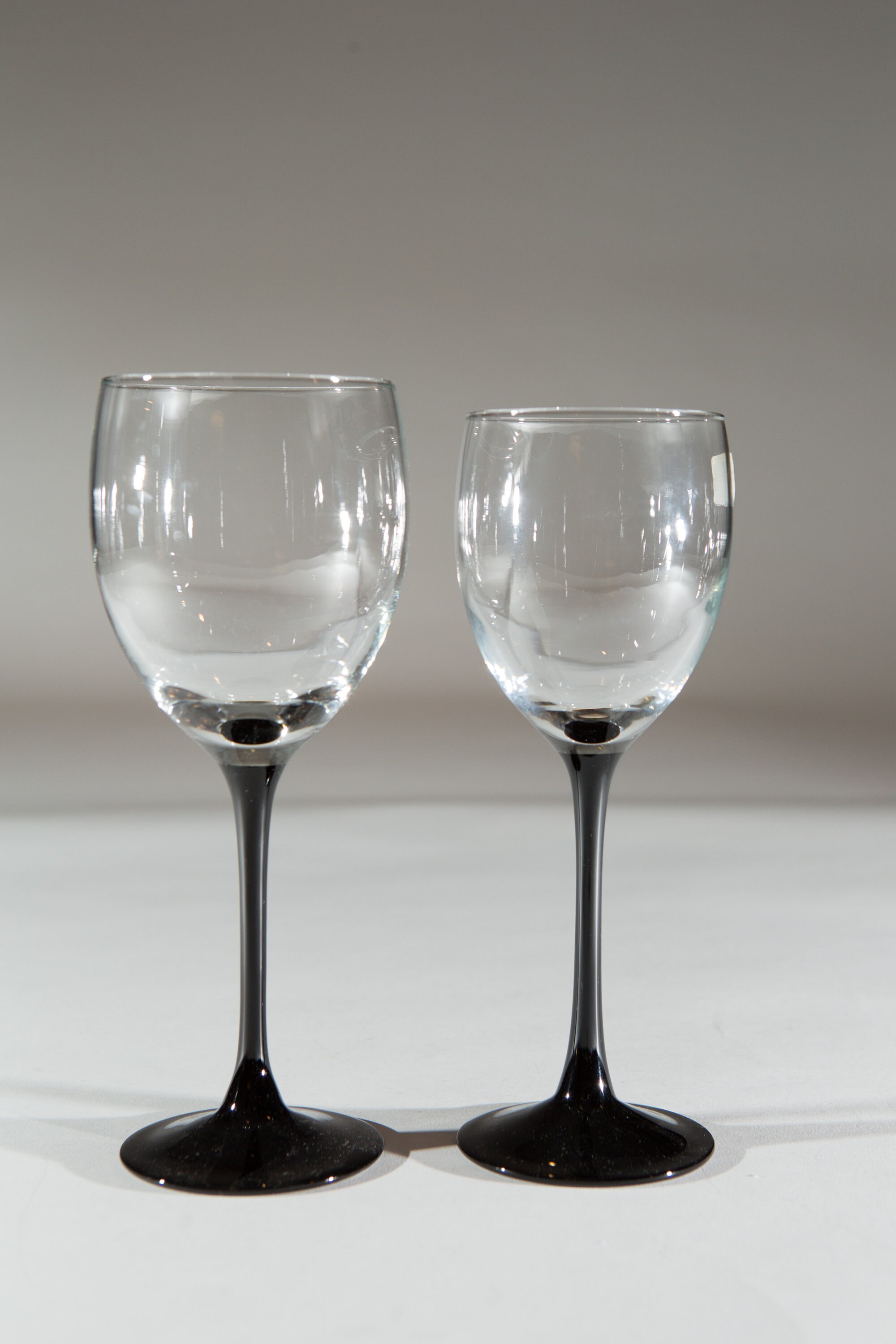 Download Vintage Wine Glasses - 1980's Black Stem Glasses - New ...