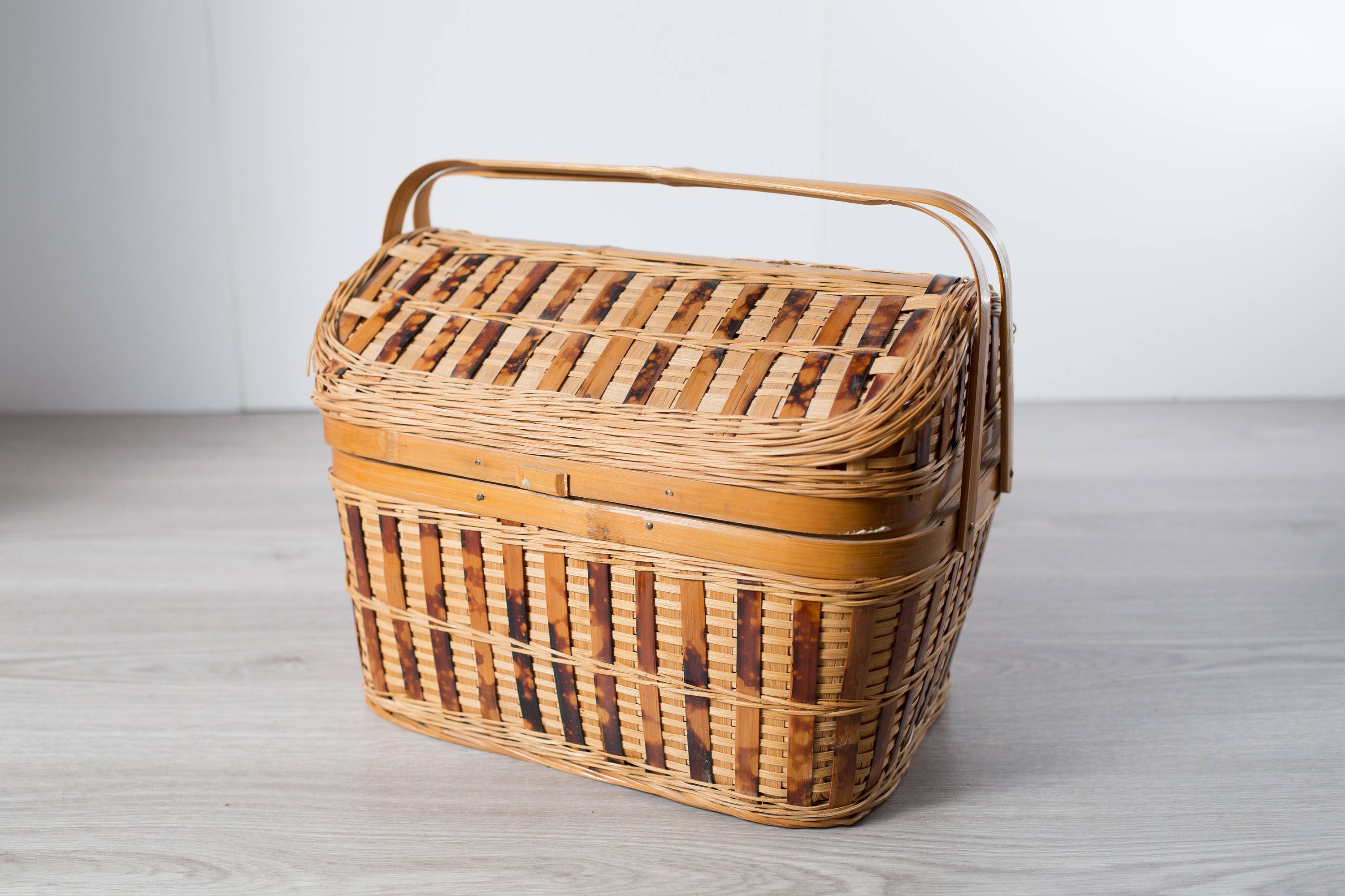 1960's Rattan Wicker Picnic Basket / Road Trip Caping Outdoor Fruit and