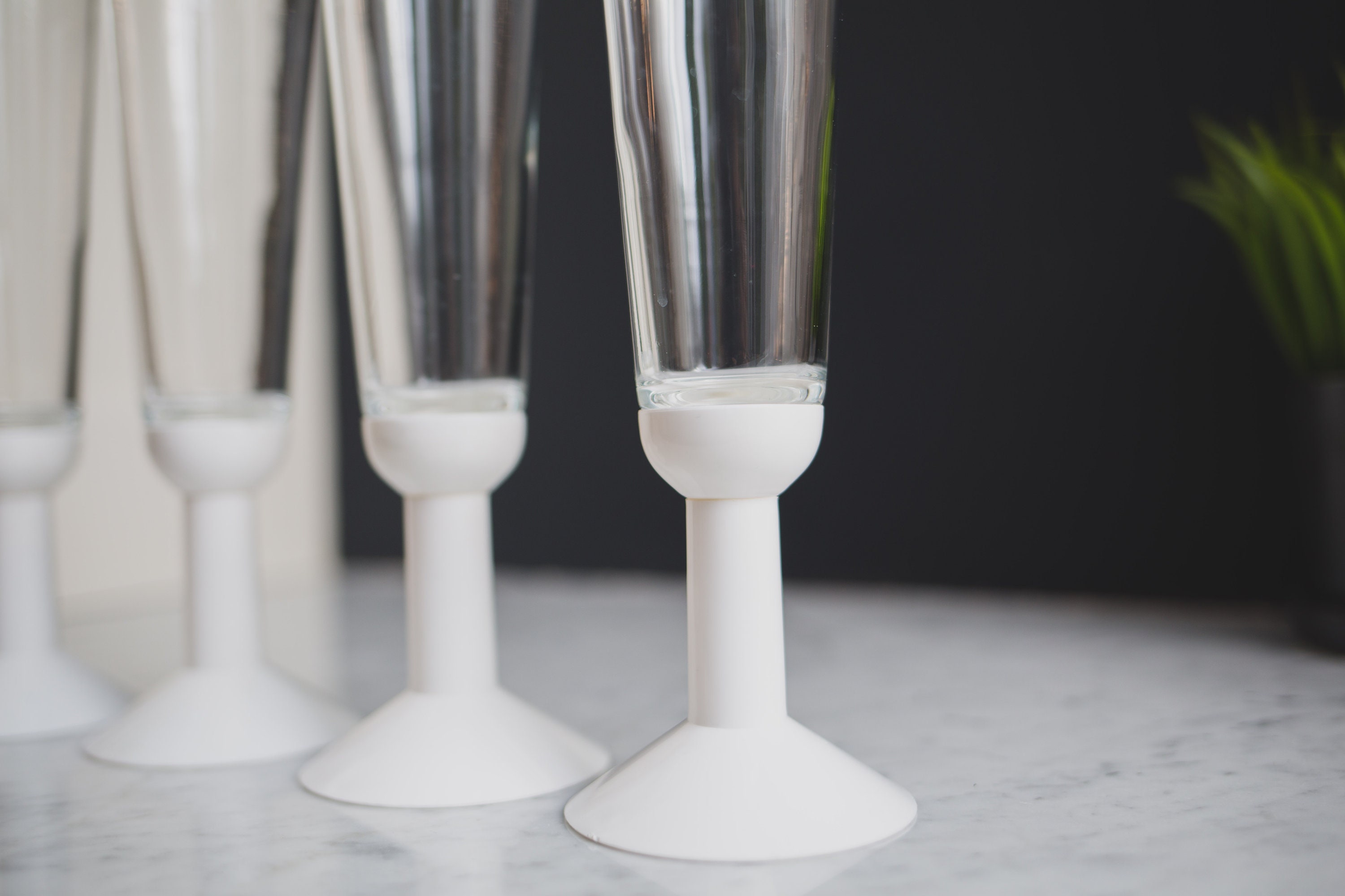 4 vintage Champagne Glasses 8ozFluted Cocktail Glasses with White