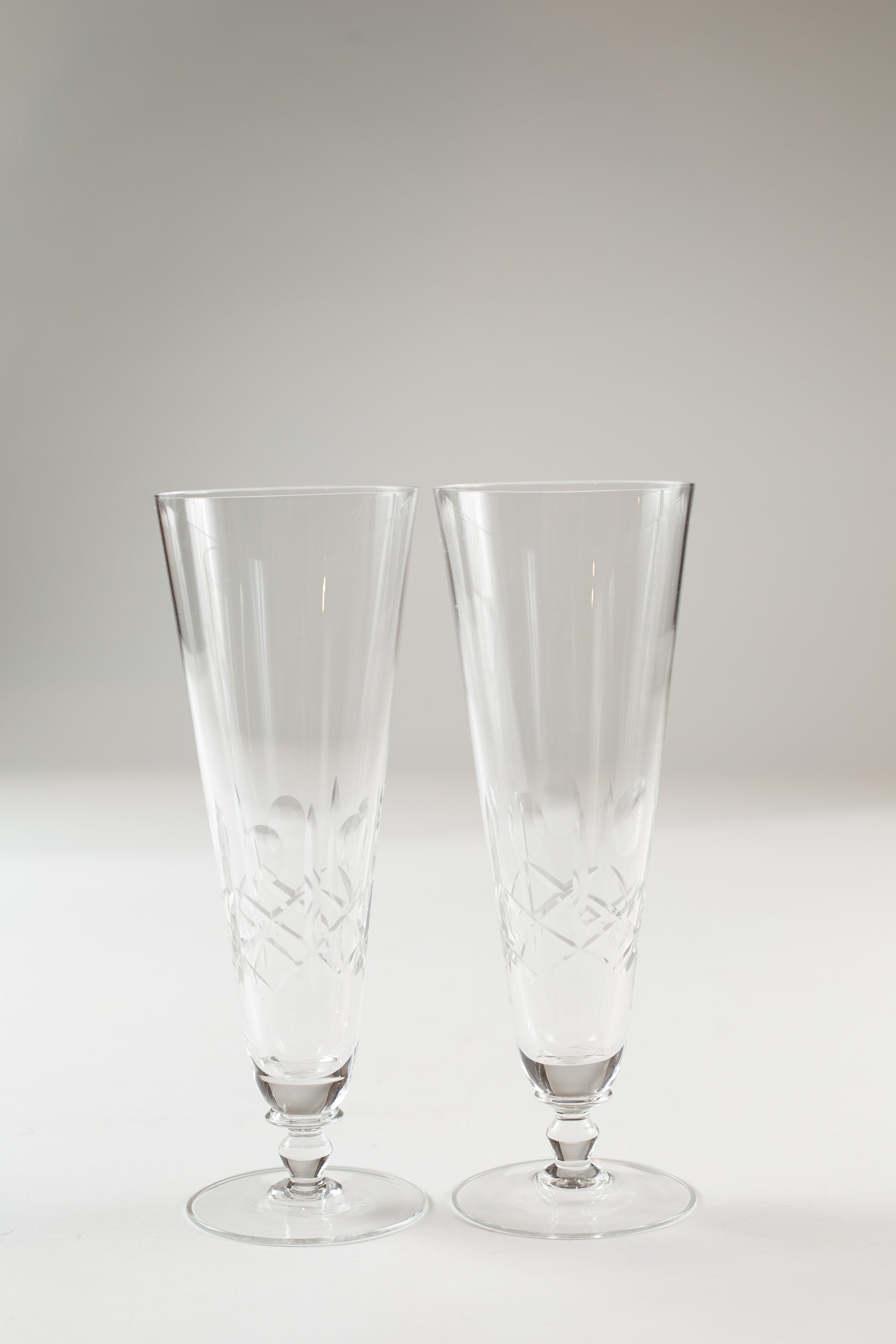 2 Vintage Beer Glasses Olive and Cross Fluted Pilsner Glassware