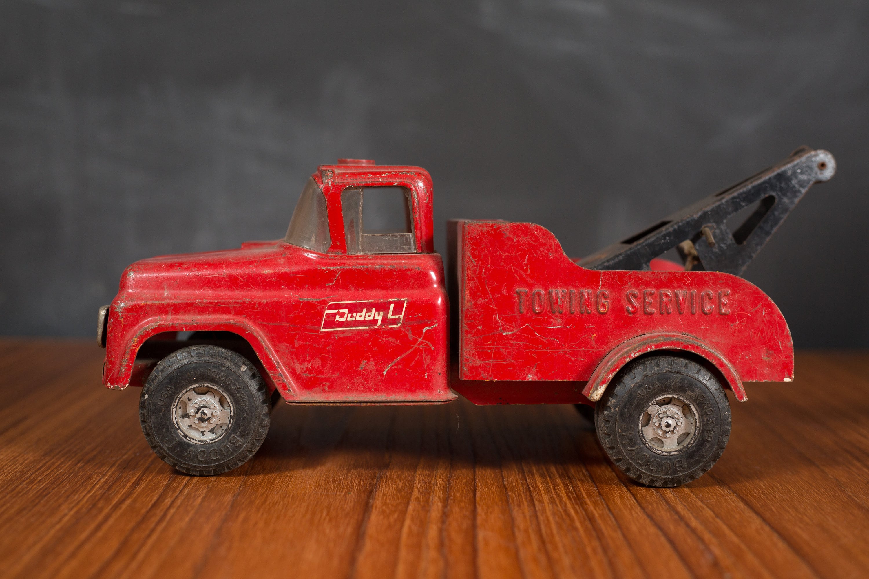 1960's Vintage Buddy L Red Tow Truck Towing Service Truck