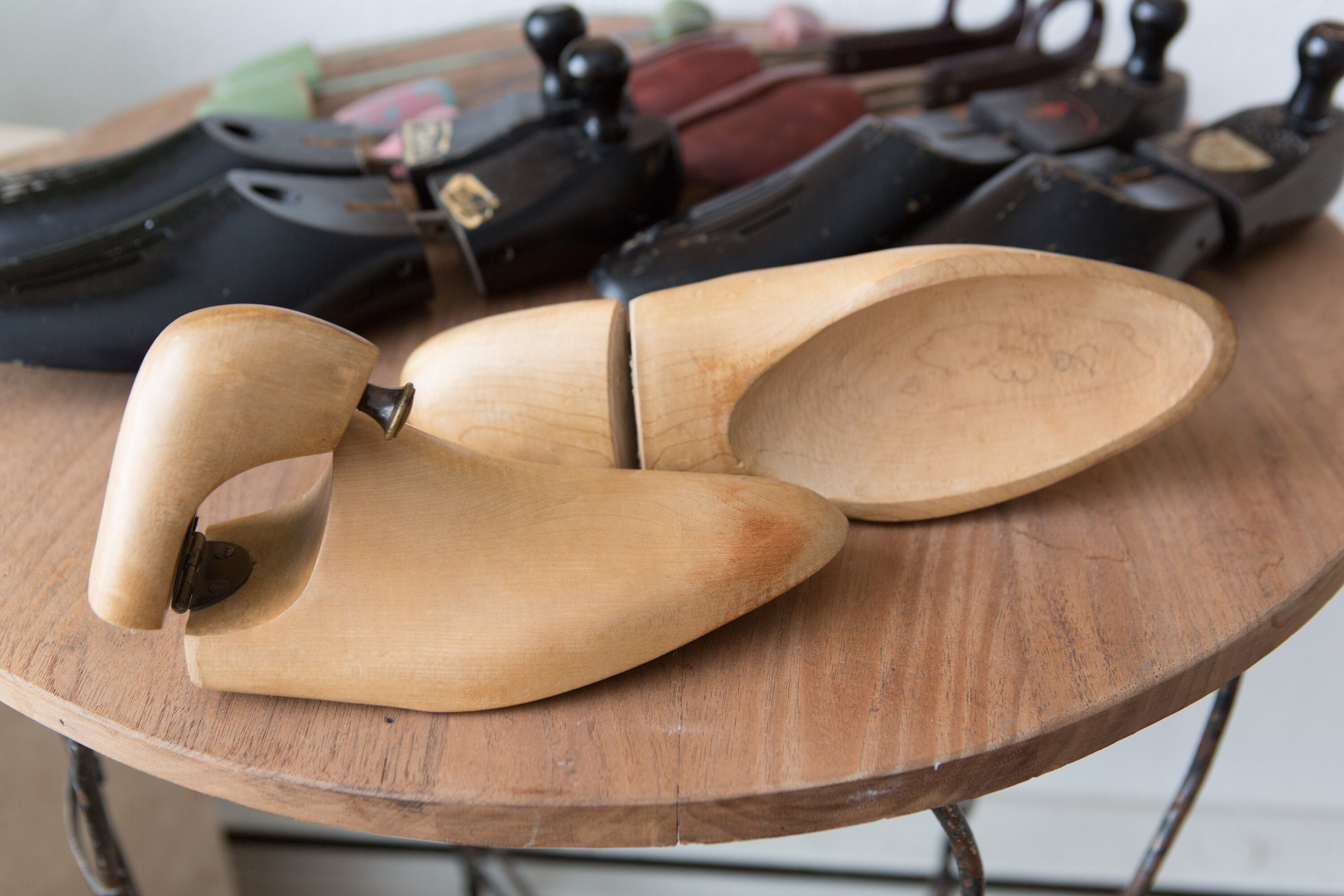 Vintage Shoe Lasts Decorative Men's and Women's Shoe Inserts Dack's