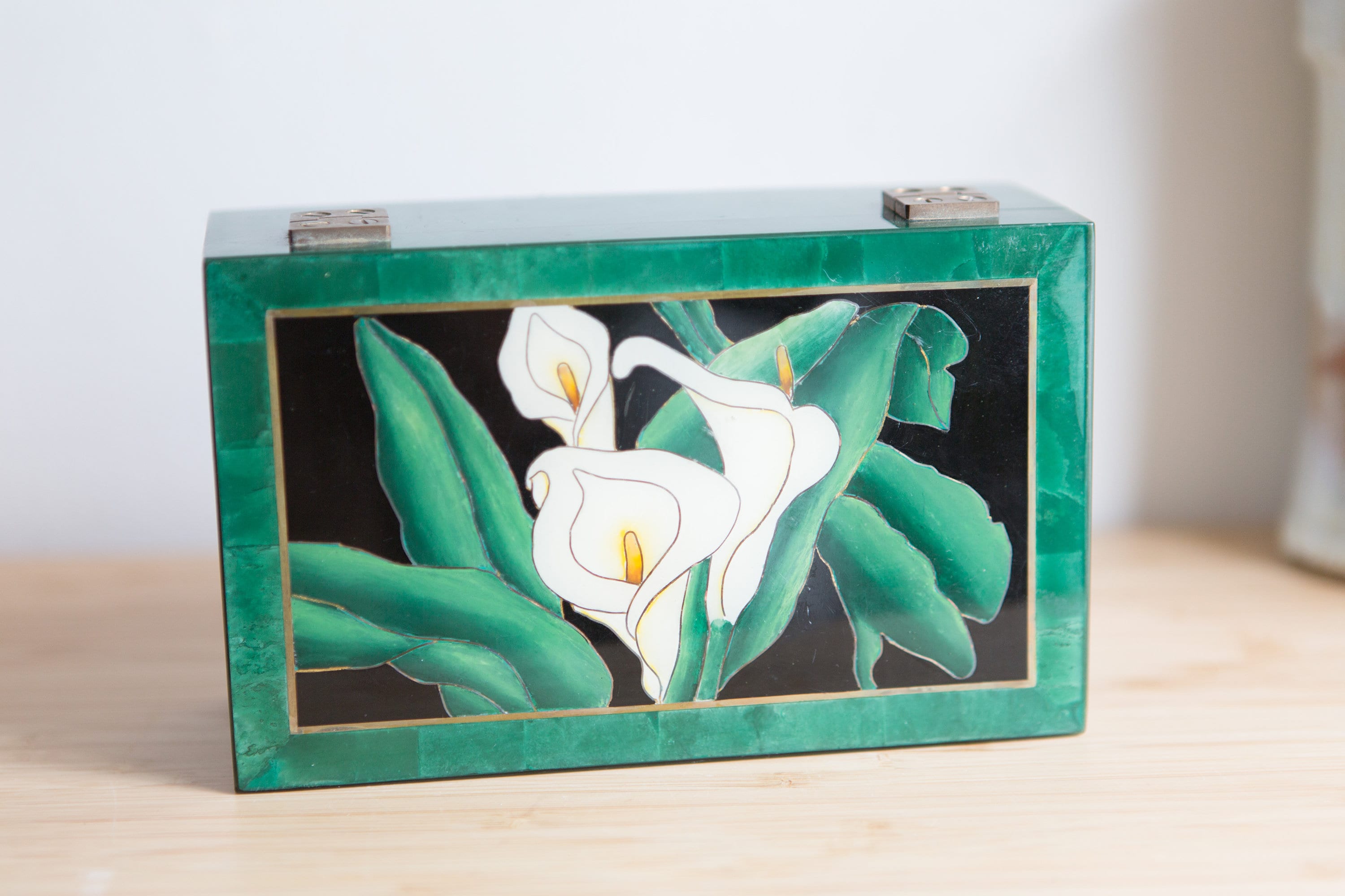 Green Jewelry Box 1980's Vintage Lily Flower Decorated Emerald