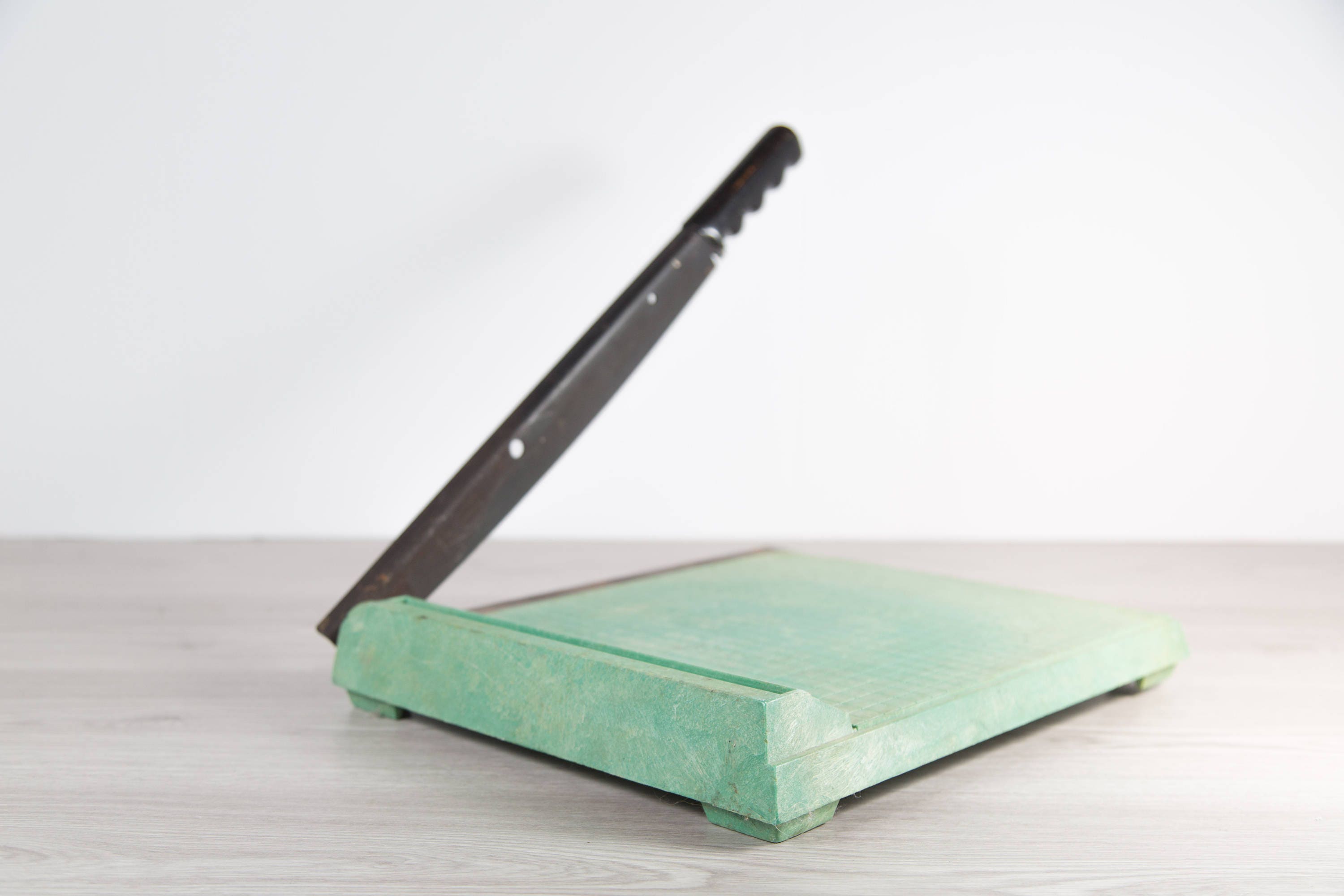 Vintage Green Paper Cutter 1980's Paper Slicer for Office, Classroom