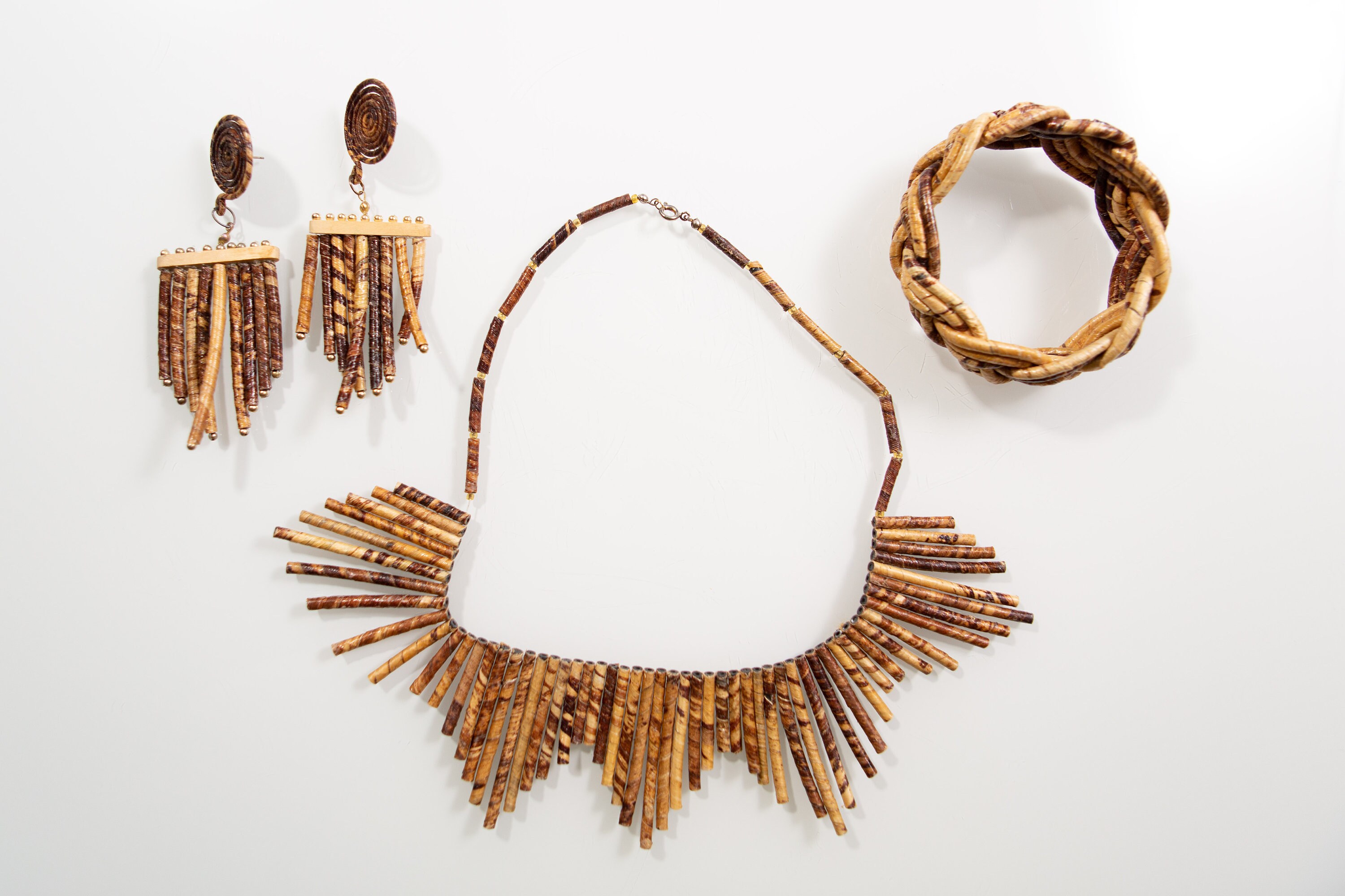 80's Vintage Lacquered Grass Woven Necklace Set with Earrings, Bracelet