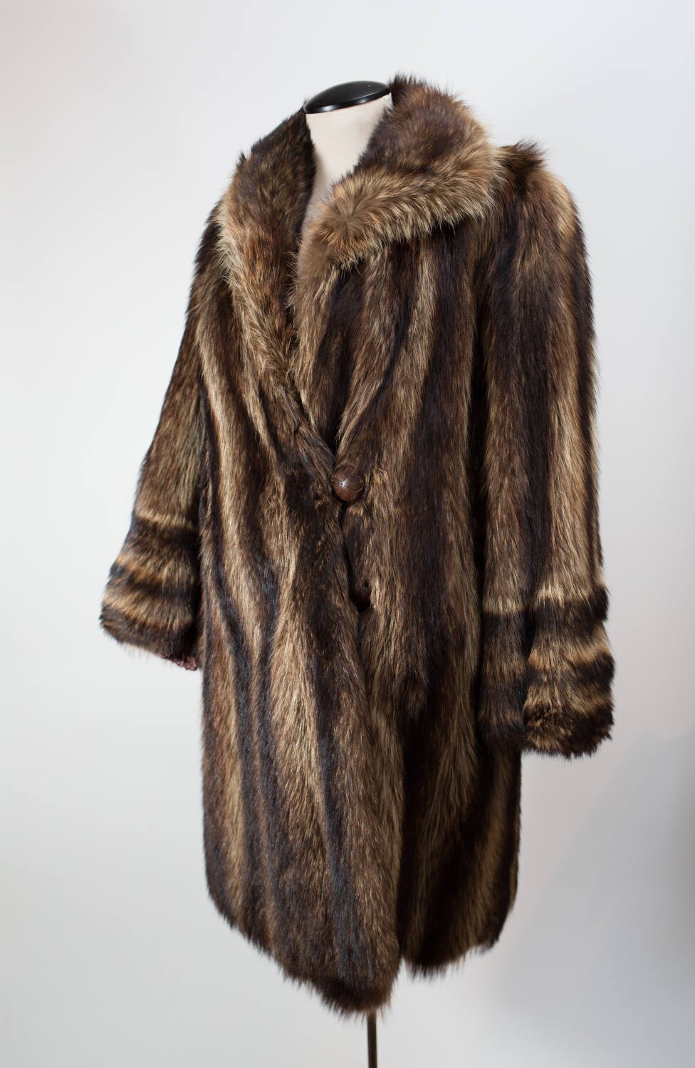 Vintage Raccoon Fur Women's Large Size Jacket / Button up coat