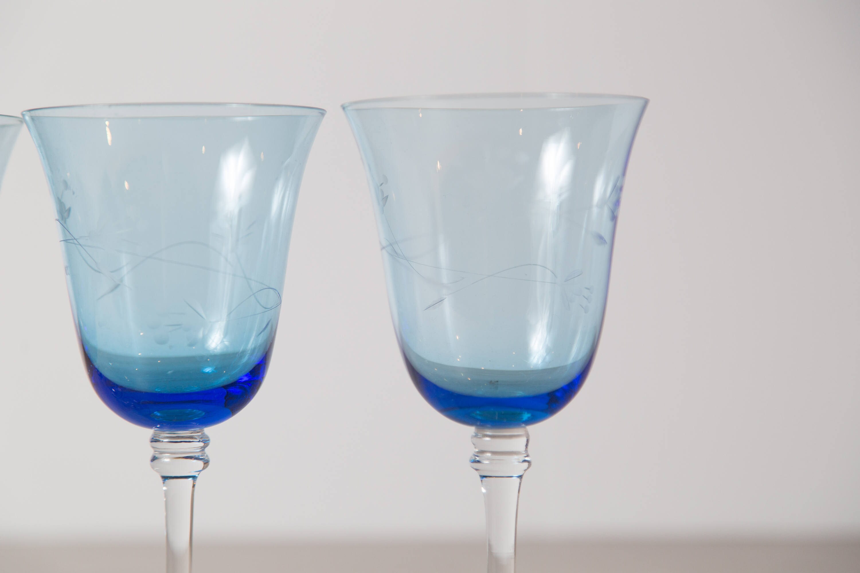 4 Blue Wine Glasses Large Vintage Floral Etched Stemware Barware