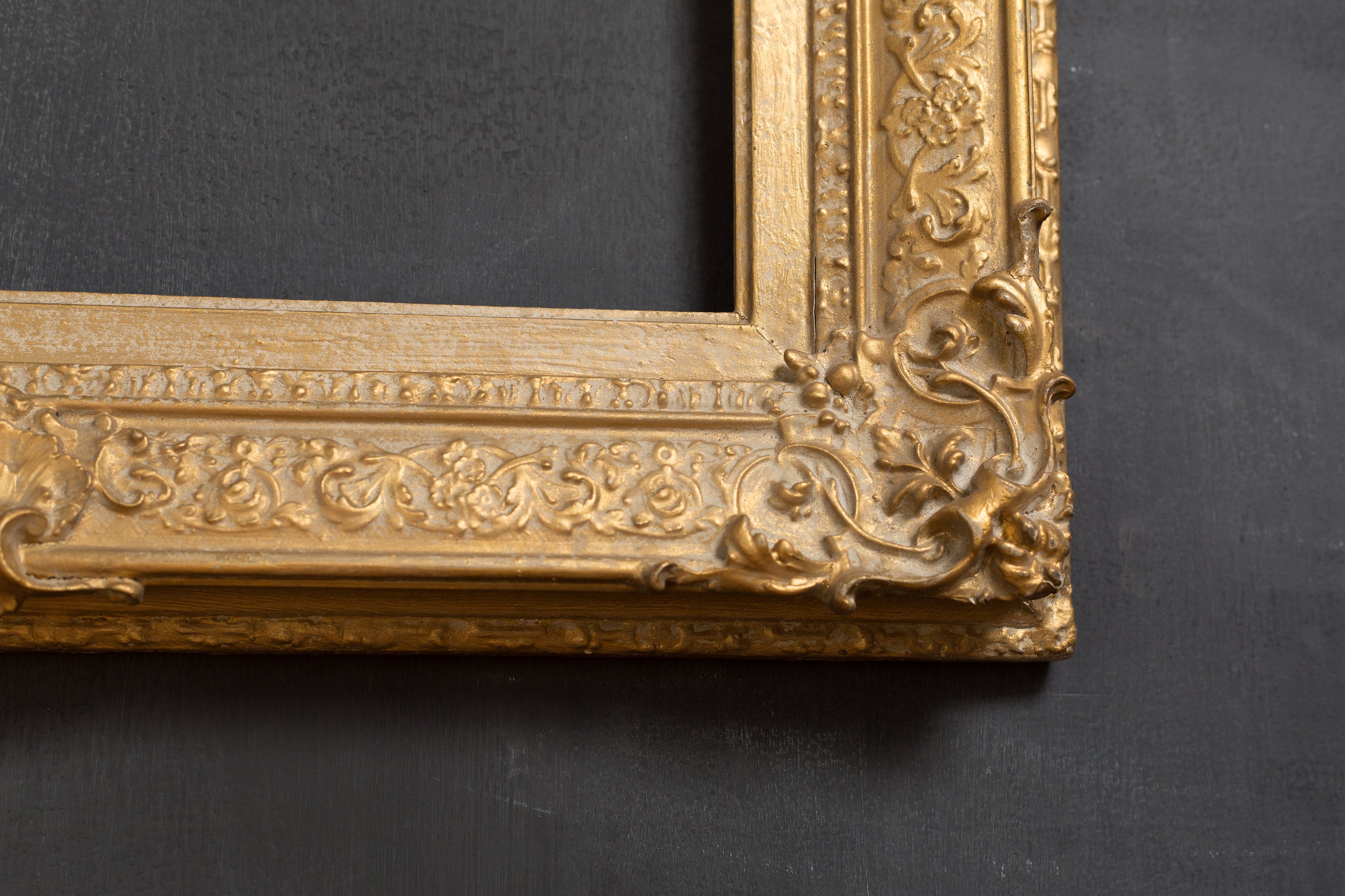 Antique Gold Frame Metallic Coloured Rustic Ornate Rectangle Wood