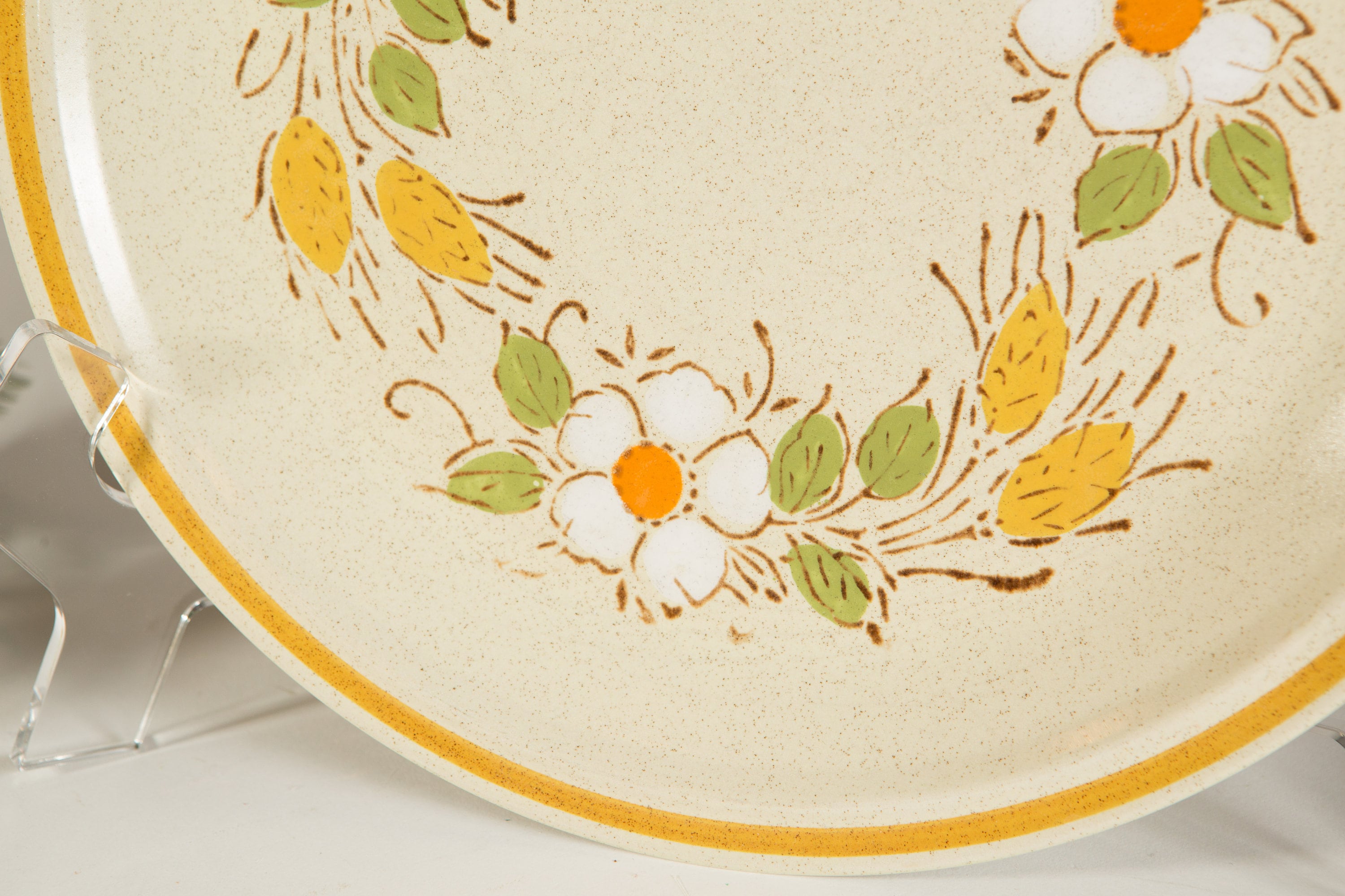 3 Vintage Dinner Plates with Floral Pattern Prairie Flowers