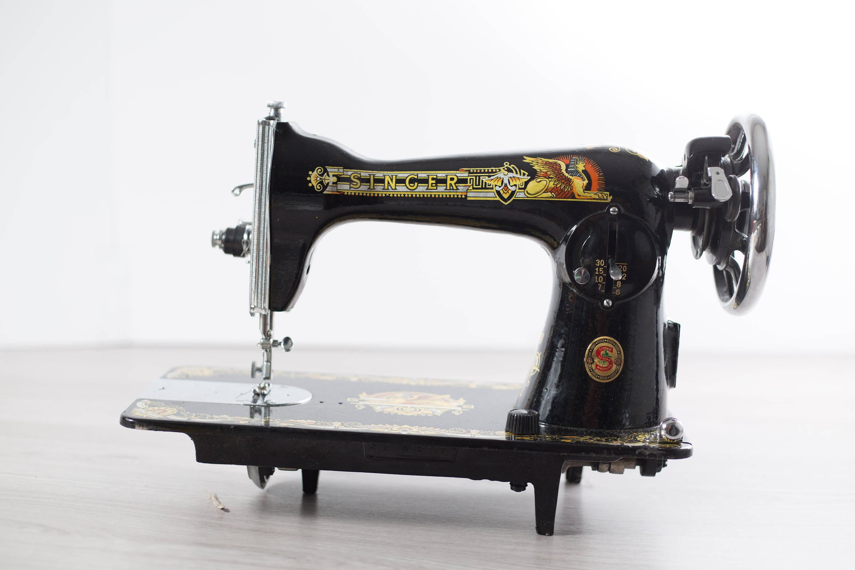 Singer Sewing Machine / Black and Yellow Industrial Antique Sewing Machine