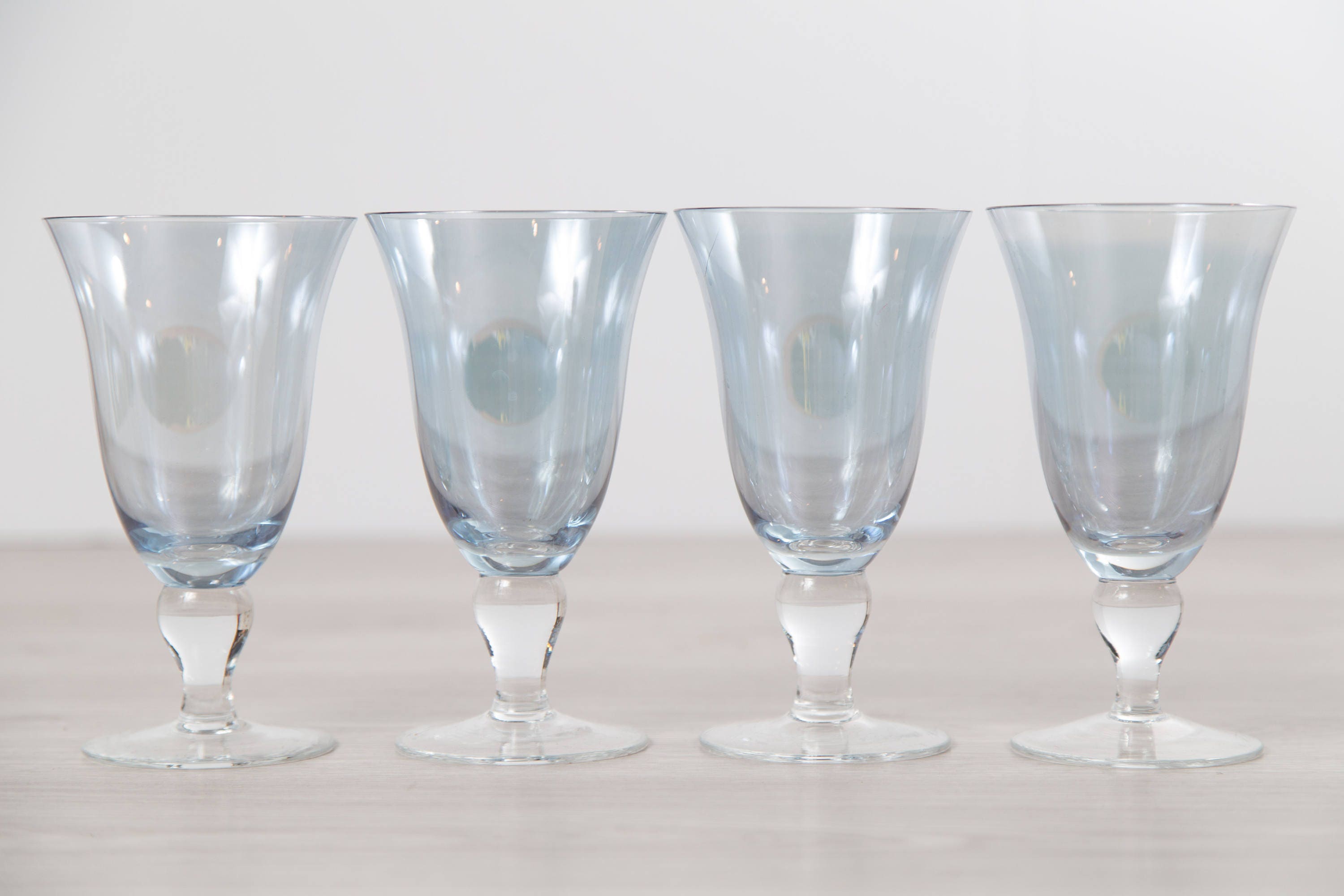 4 Blue Wine Glasses Large 12 Fluid Ounces Iridescent Vintage Stemware