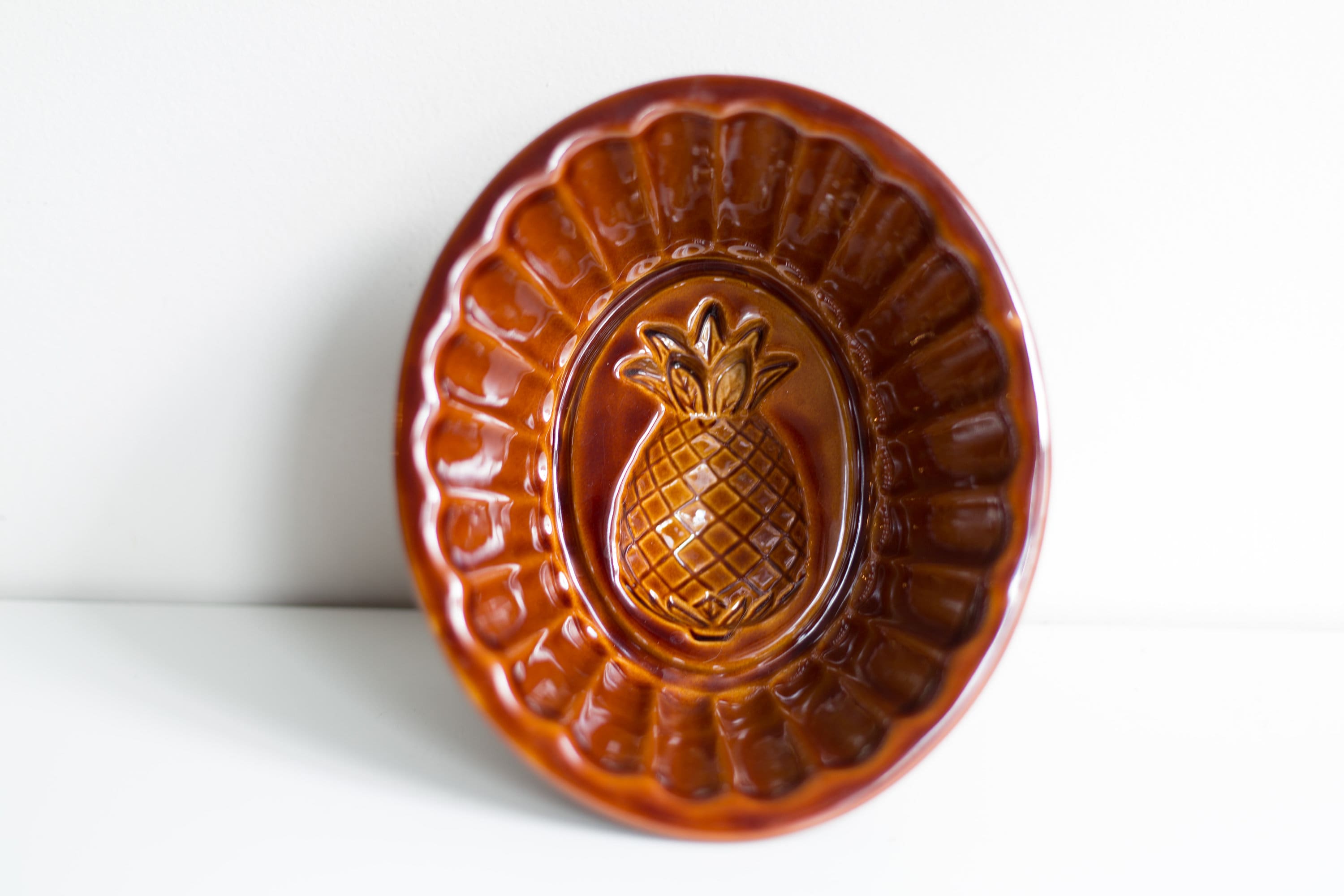 Ceramic Pineapple Cake Pan / Jello Mold Vintage Serving Appetizer