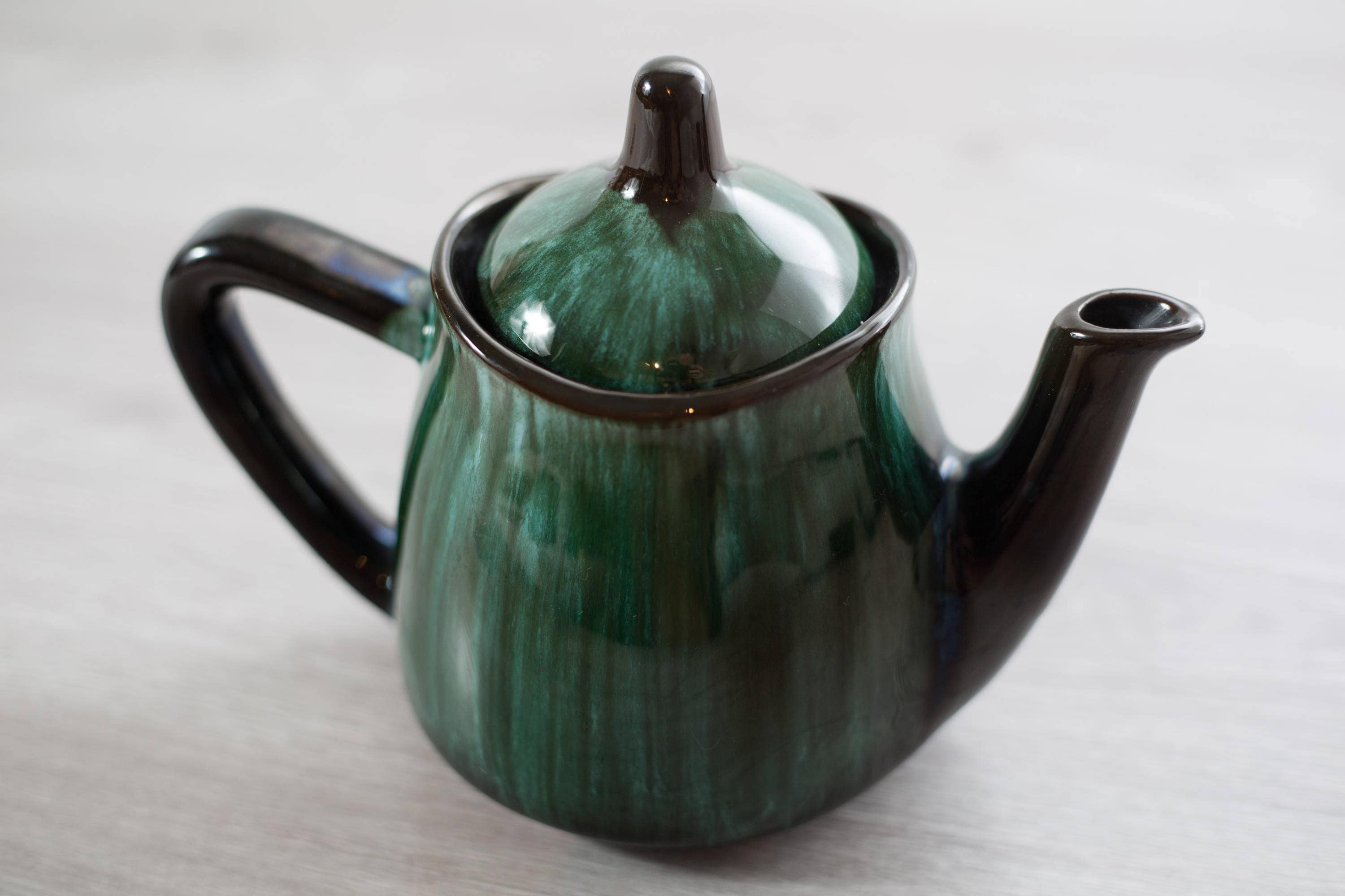 Vintage Teapot / Ceramic Blue Mountain 