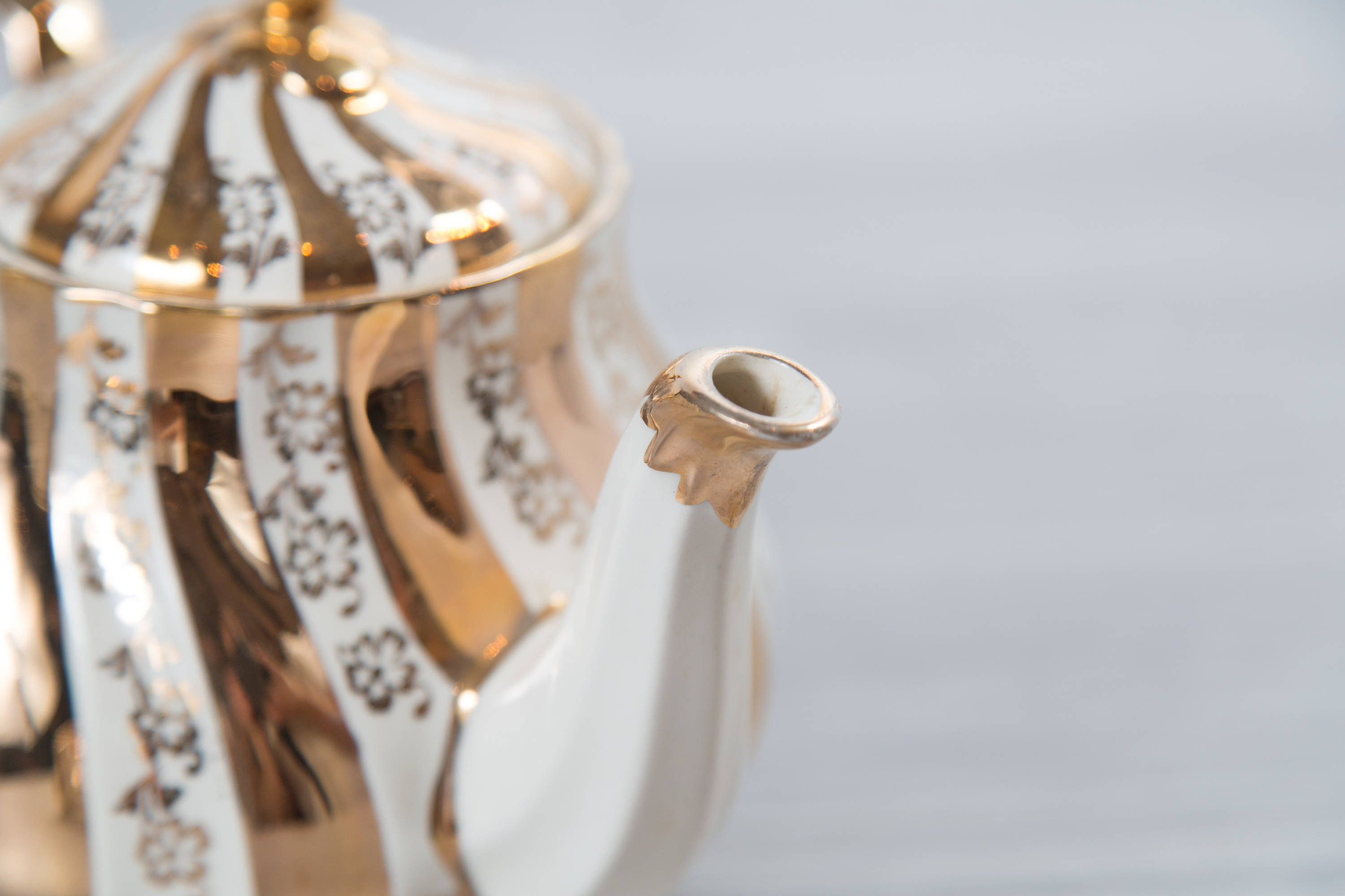 Vintage GoldTeapot 4cup Sadler England 70's Stripes Flower Teapot