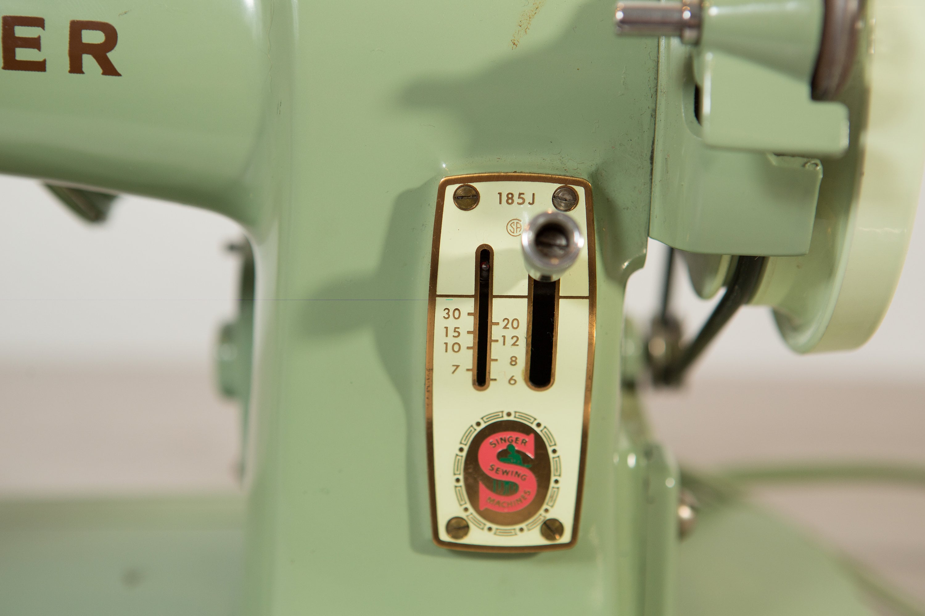 Singer Sewing Machine WORKING Green Coloured Industrial Antique