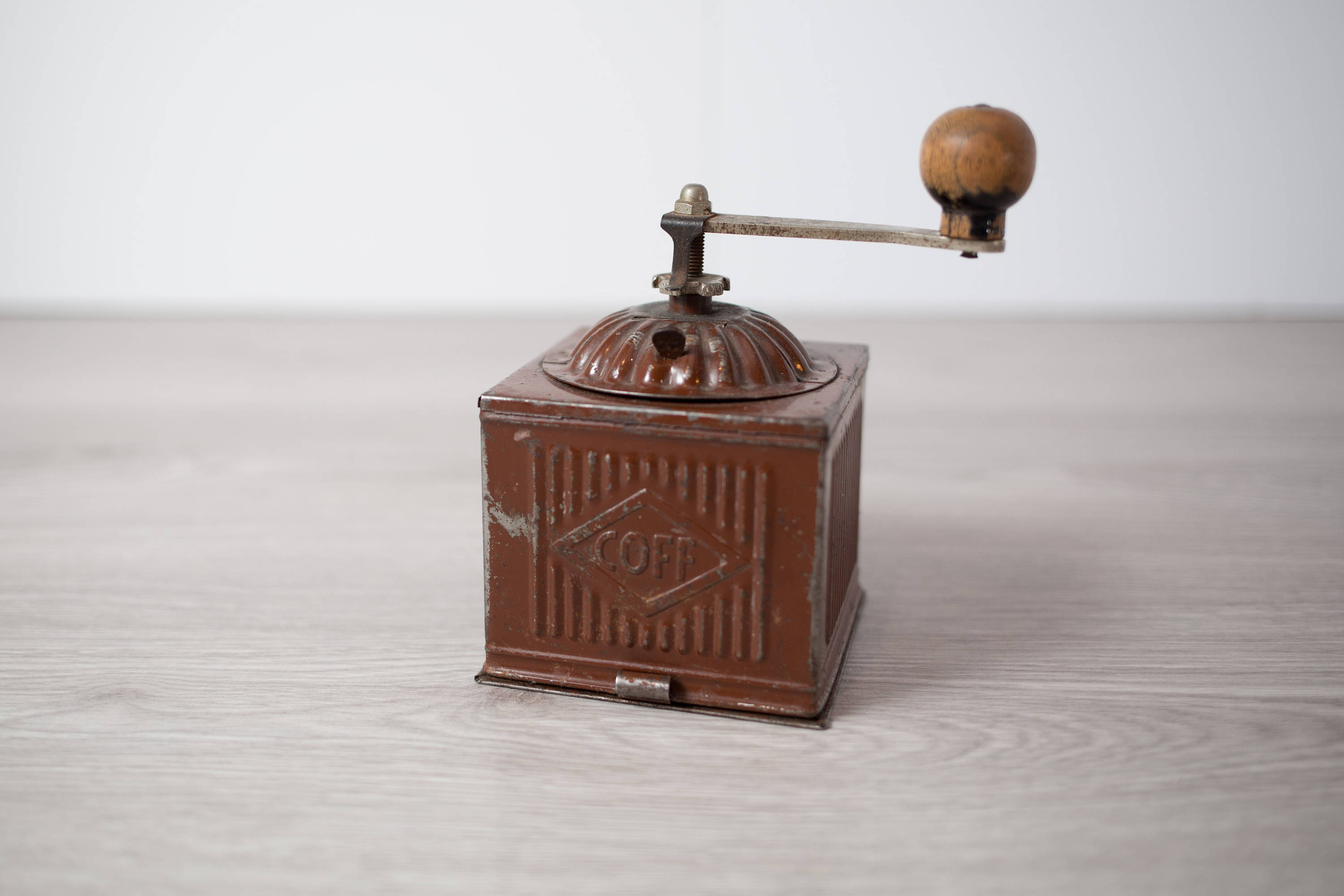 Vintage Coffee Grinder Pepper Mill Bean Tin Brown Vintage Coffee Grinder Pepper Mill Bean Tin Brown Metal And Wood Hand Crank Coff Rustic Cottage Decor