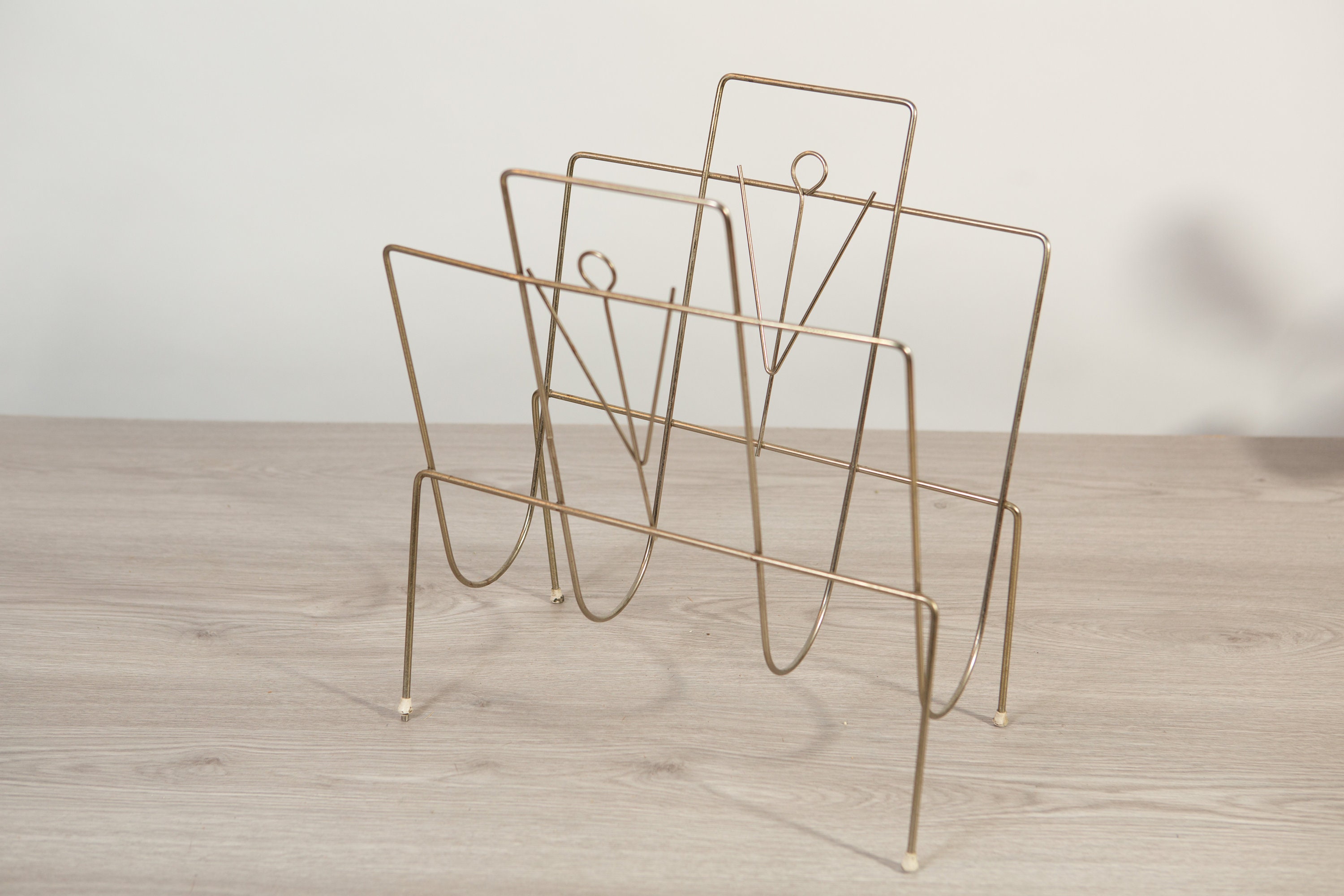 Wire Magazine Rack Vintage Brass Thin Metal Magazine holder