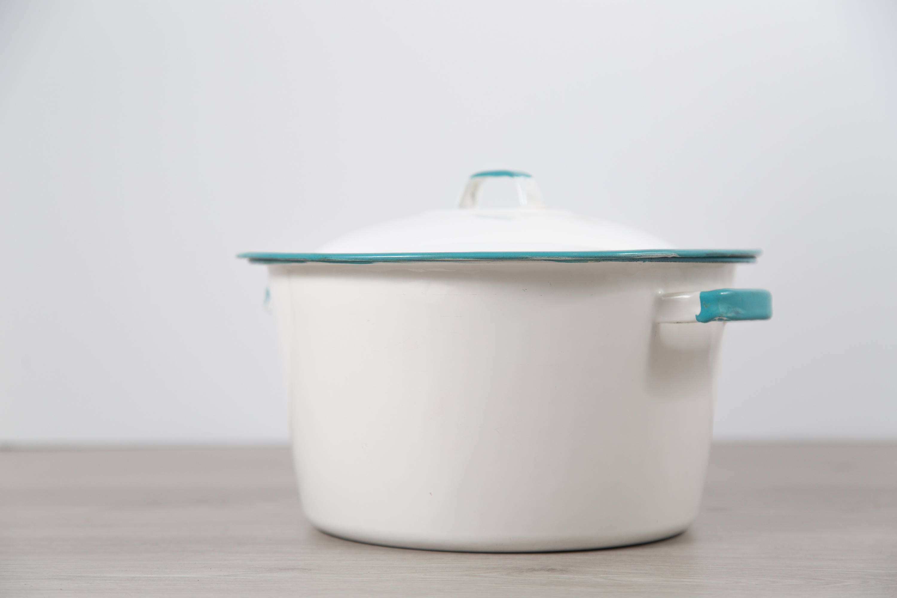 Enamel Stockpot / Large Blue and White Porcelain and Enamel Rustic