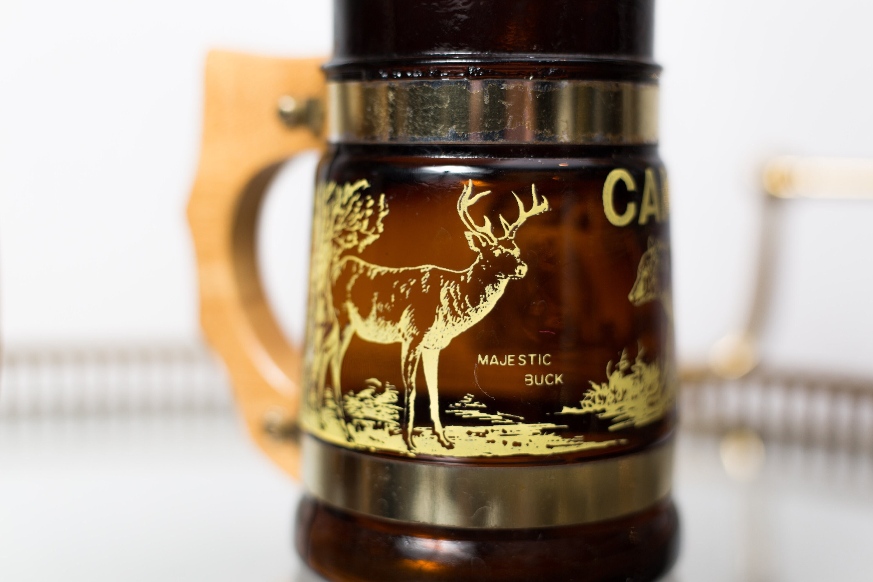 2 Vintage Beer Mugs Brown Glass Canadian Souvenir Mugs with Wood