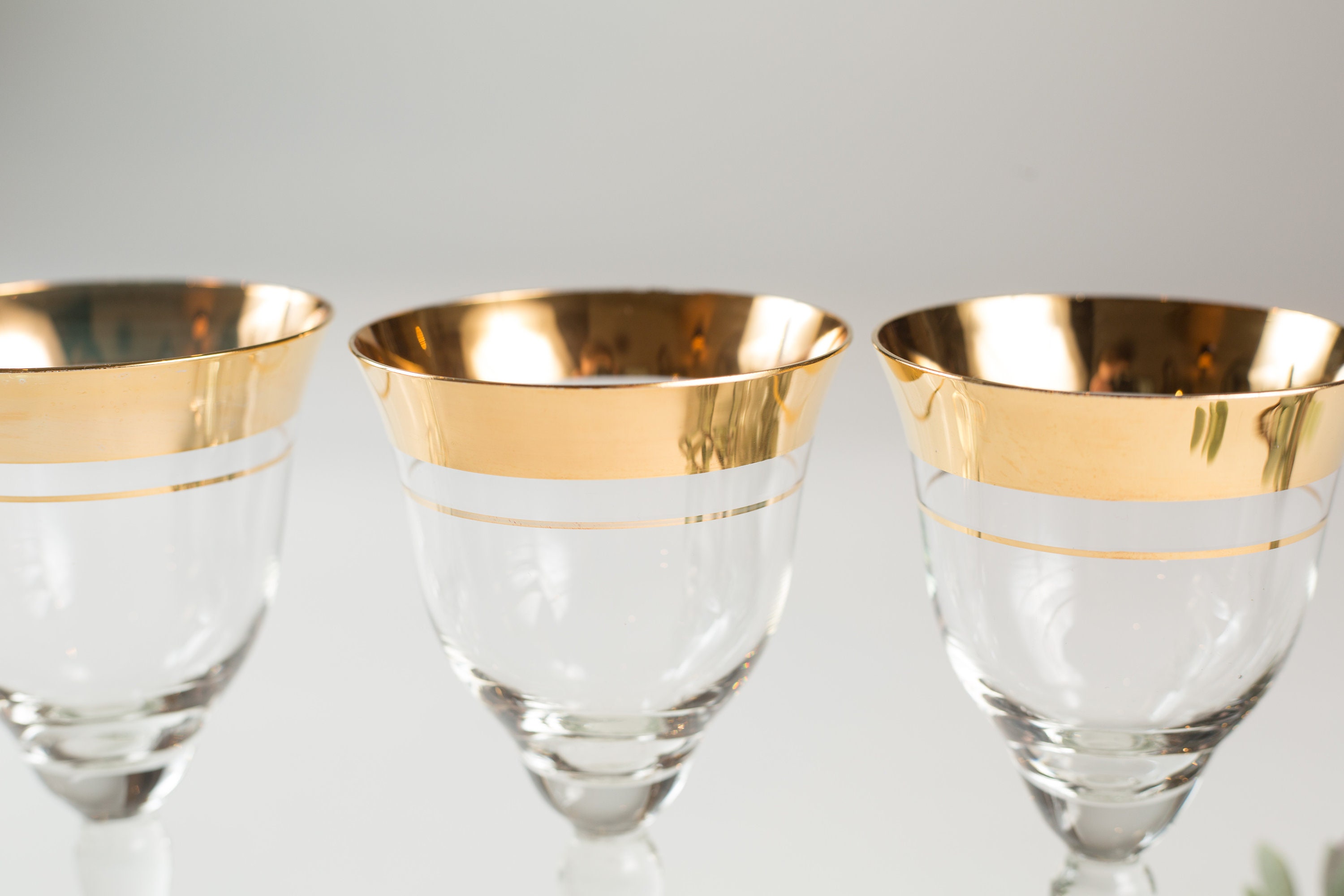 6 Wine Glasses Gold Banded Vintage Apéritif Cocktail Glasses Gold