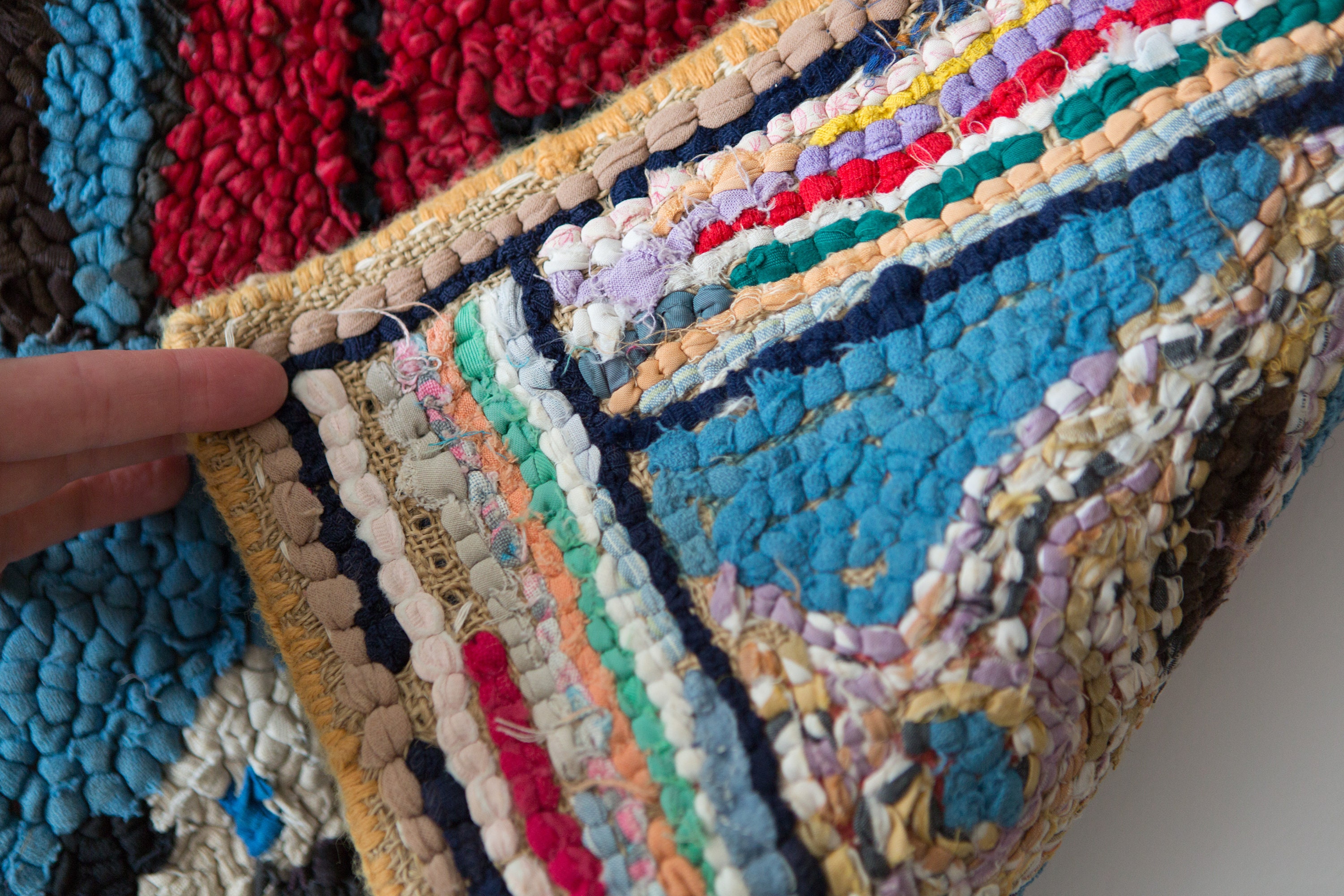 Antique Hand Hooked Rug American Folk Art Barnyard Farm Animals