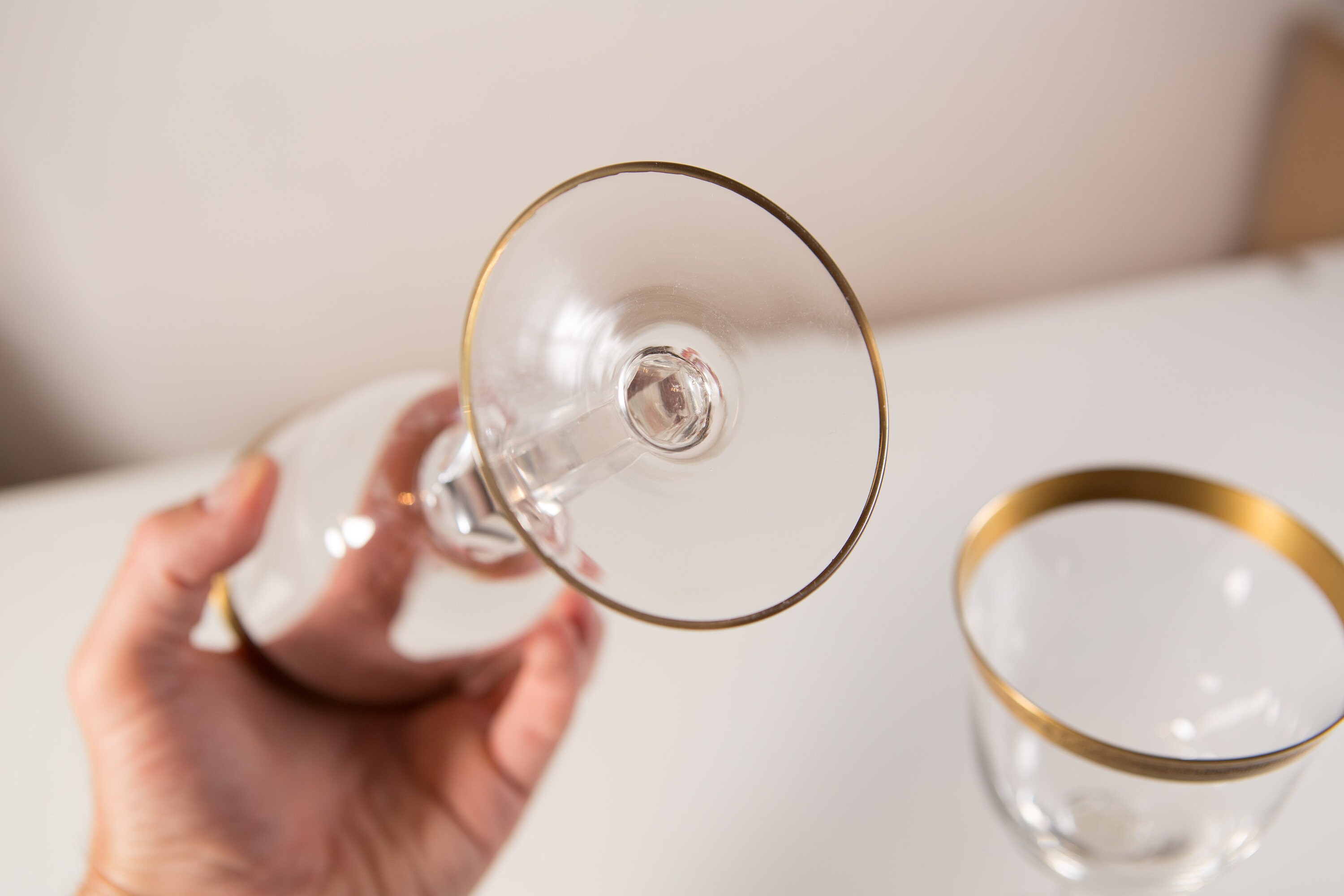 2 Gold Rim Wine Glasses 12oz Mid Century Hollywood Regency Cocktail