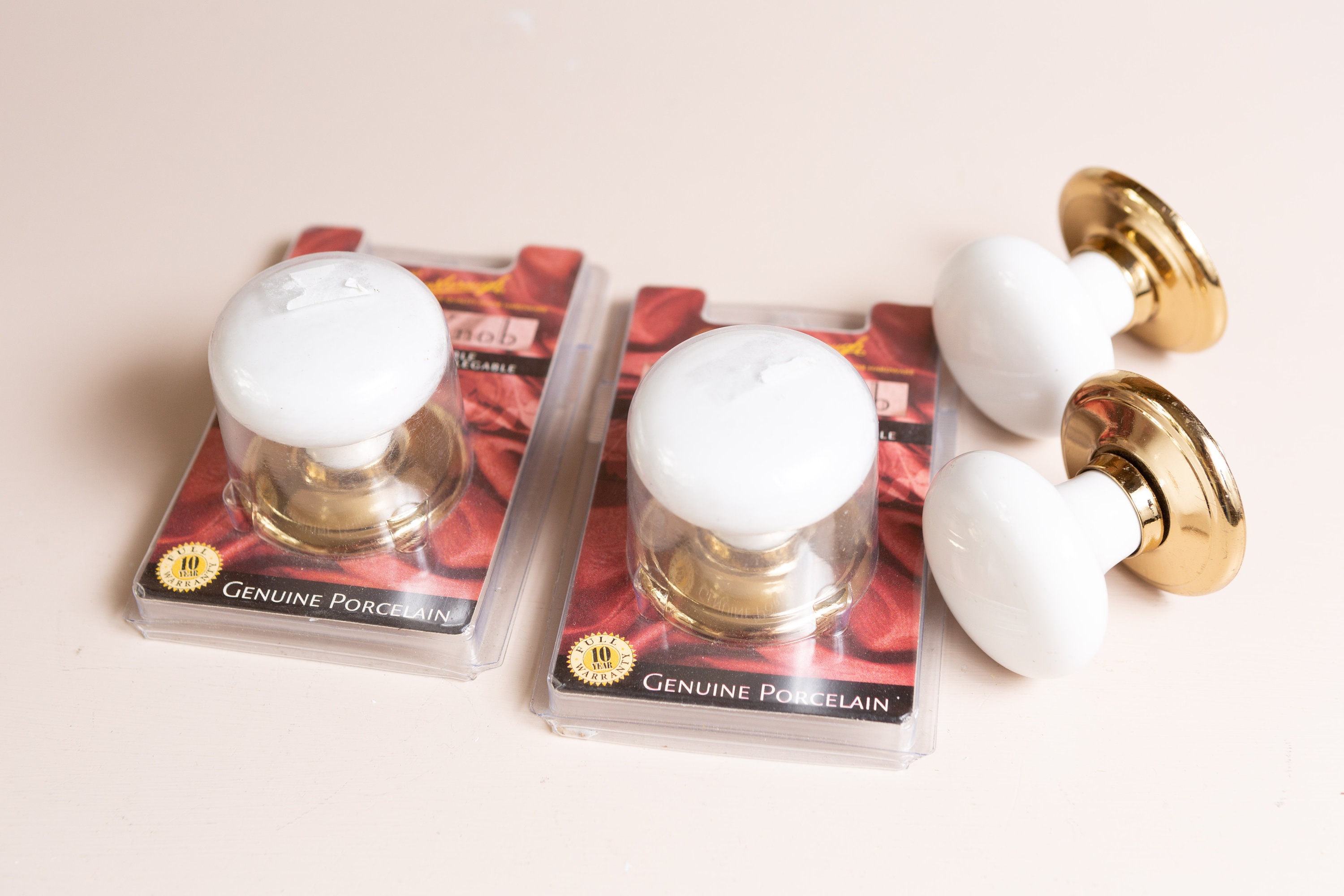 4 Vintage Porcelain BiFold Interior Dummy Door Knobs by Gainsborough