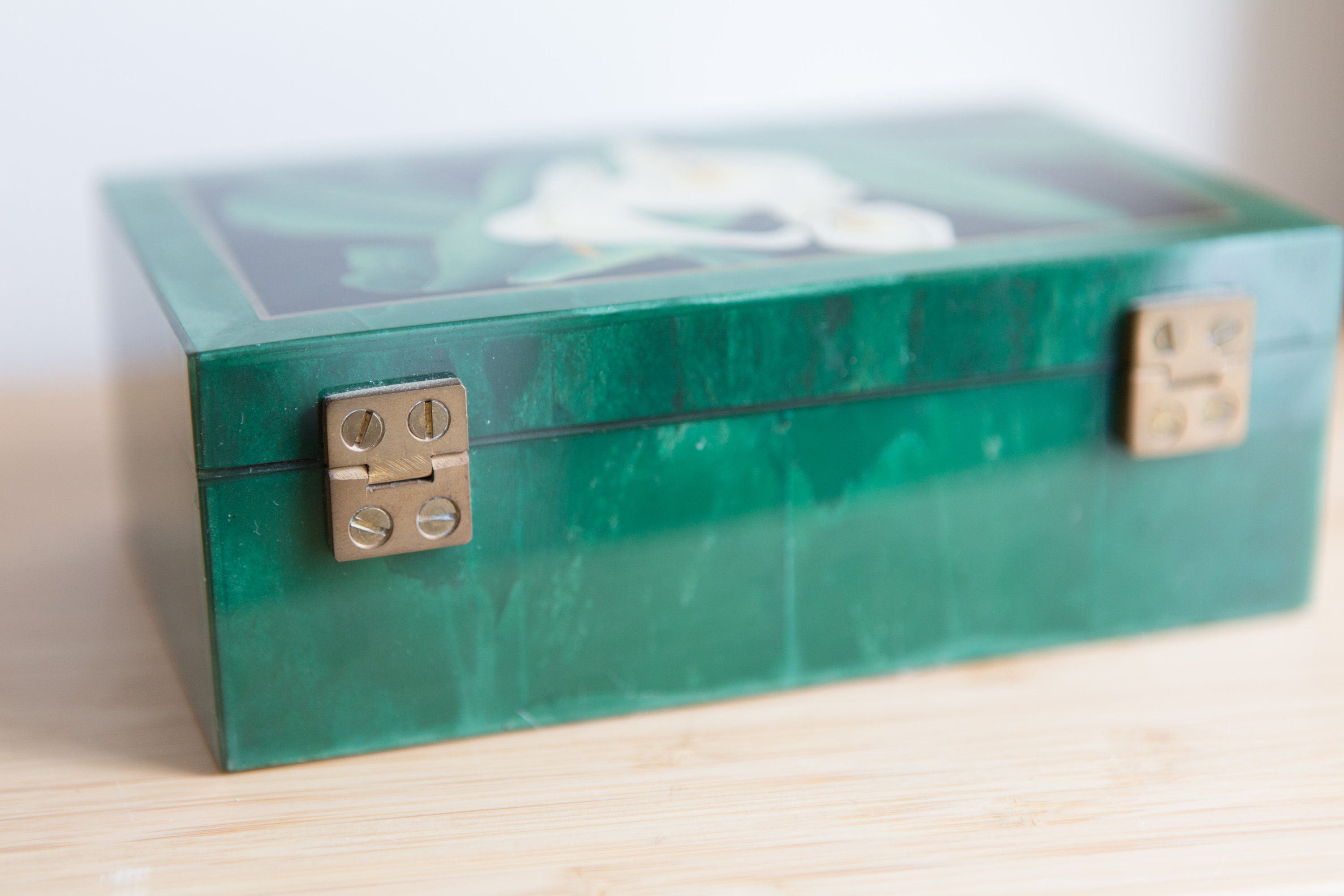Green Jewelry Box 1980's Vintage Lily Flower Decorated Emerald