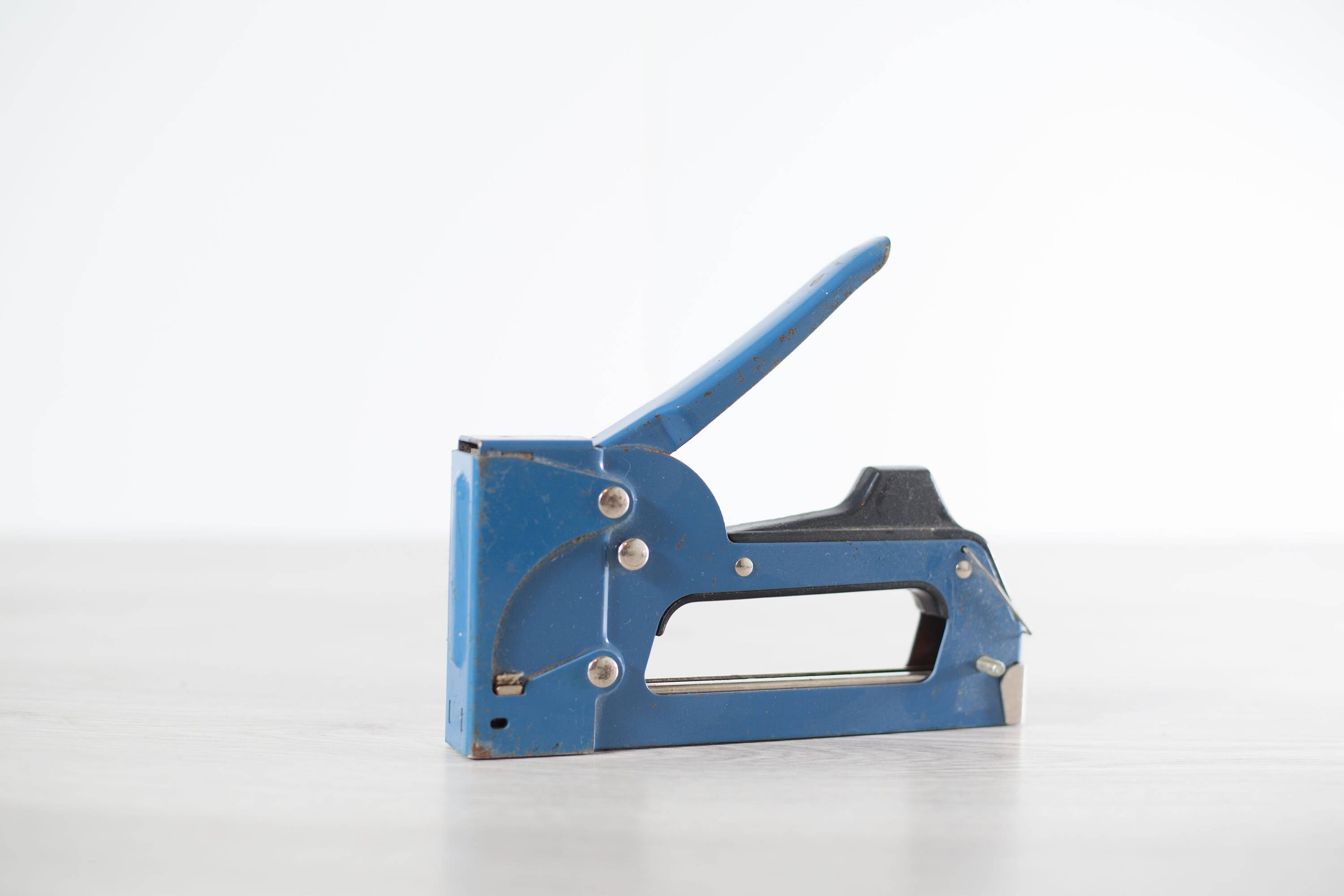 Vintage Heavy Duty Industrial Stapler / Blue retro Stapler / Vintage