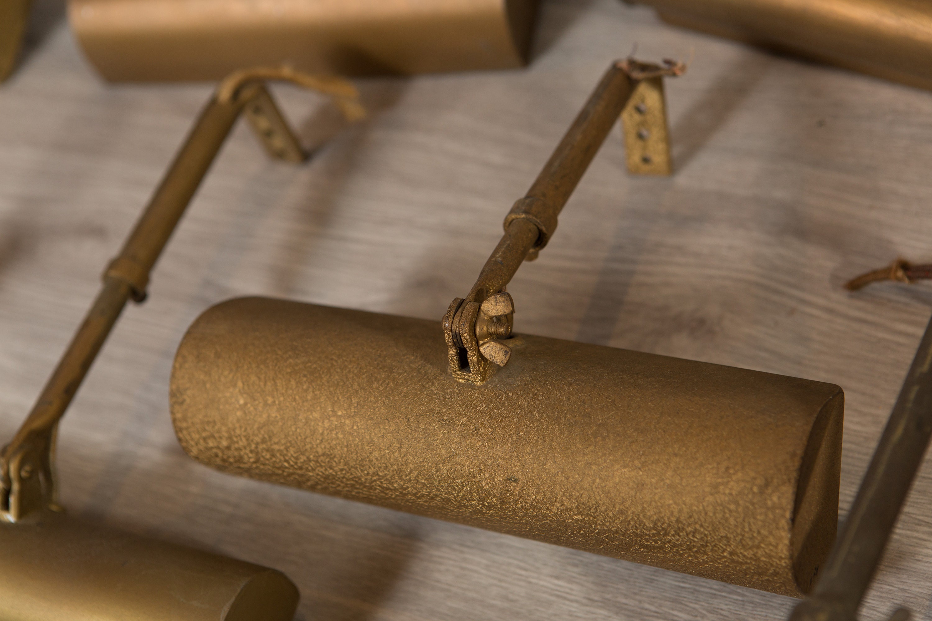 11 Wall Picture Lights Vintage Antique Brass Colored Adjustable Metal