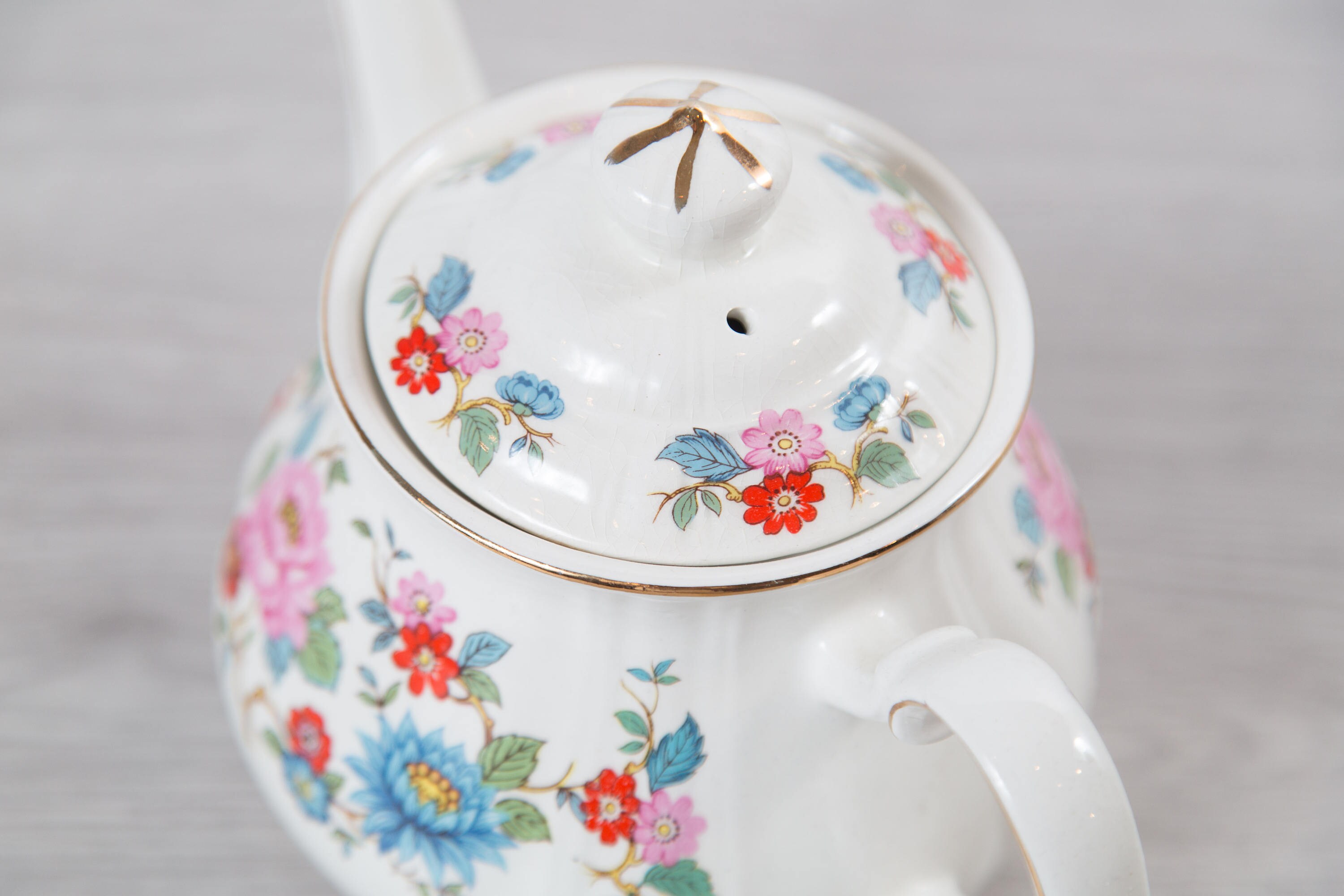 Vintage Floral Teapot 4cup Sadler England 70's Flower Teapot with