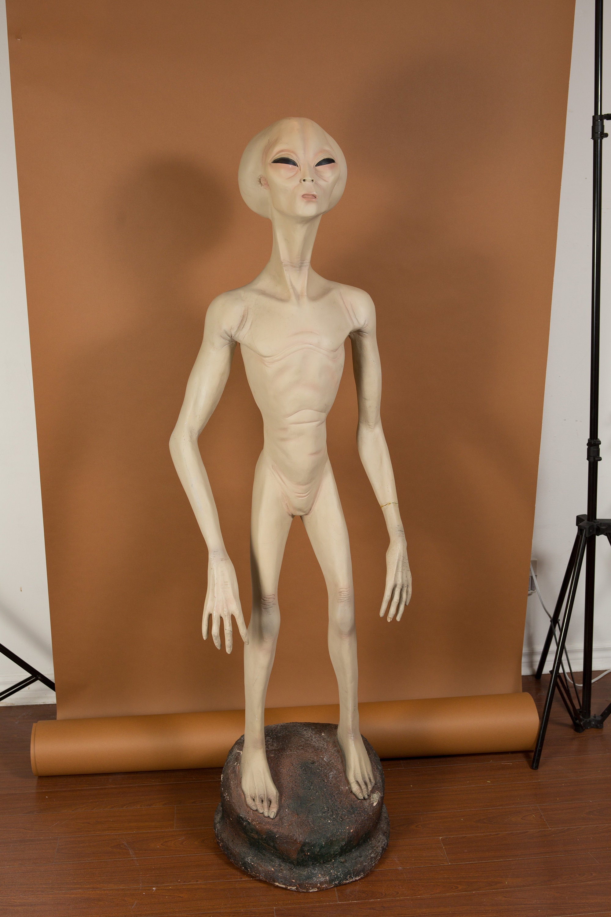 Vintage Alien Statue 5'5 Large Life size Extraterrestrial Reptilian