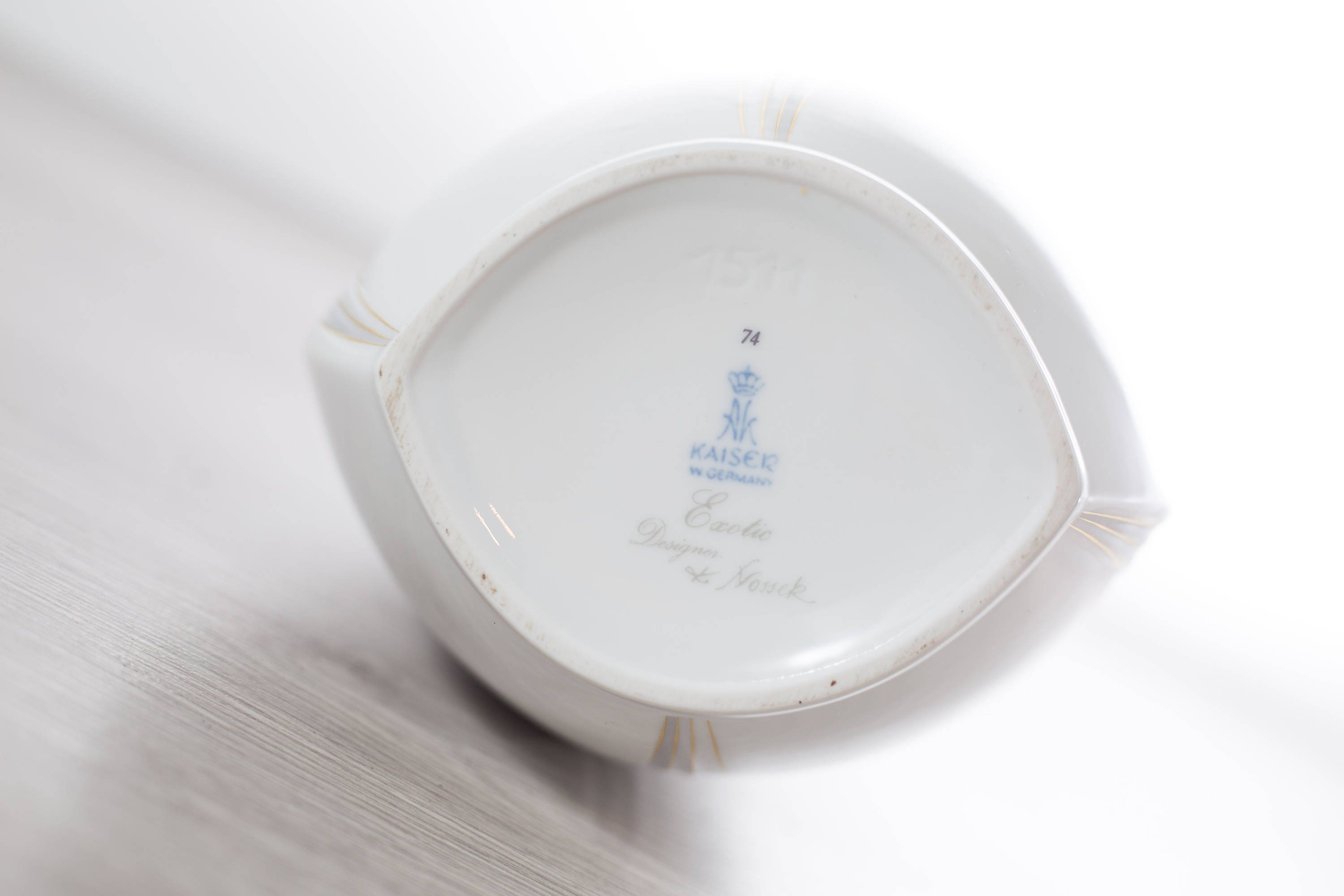 Vintage Kaiser Flower Vase / West Germany White Floral Vase / 1980's Vase