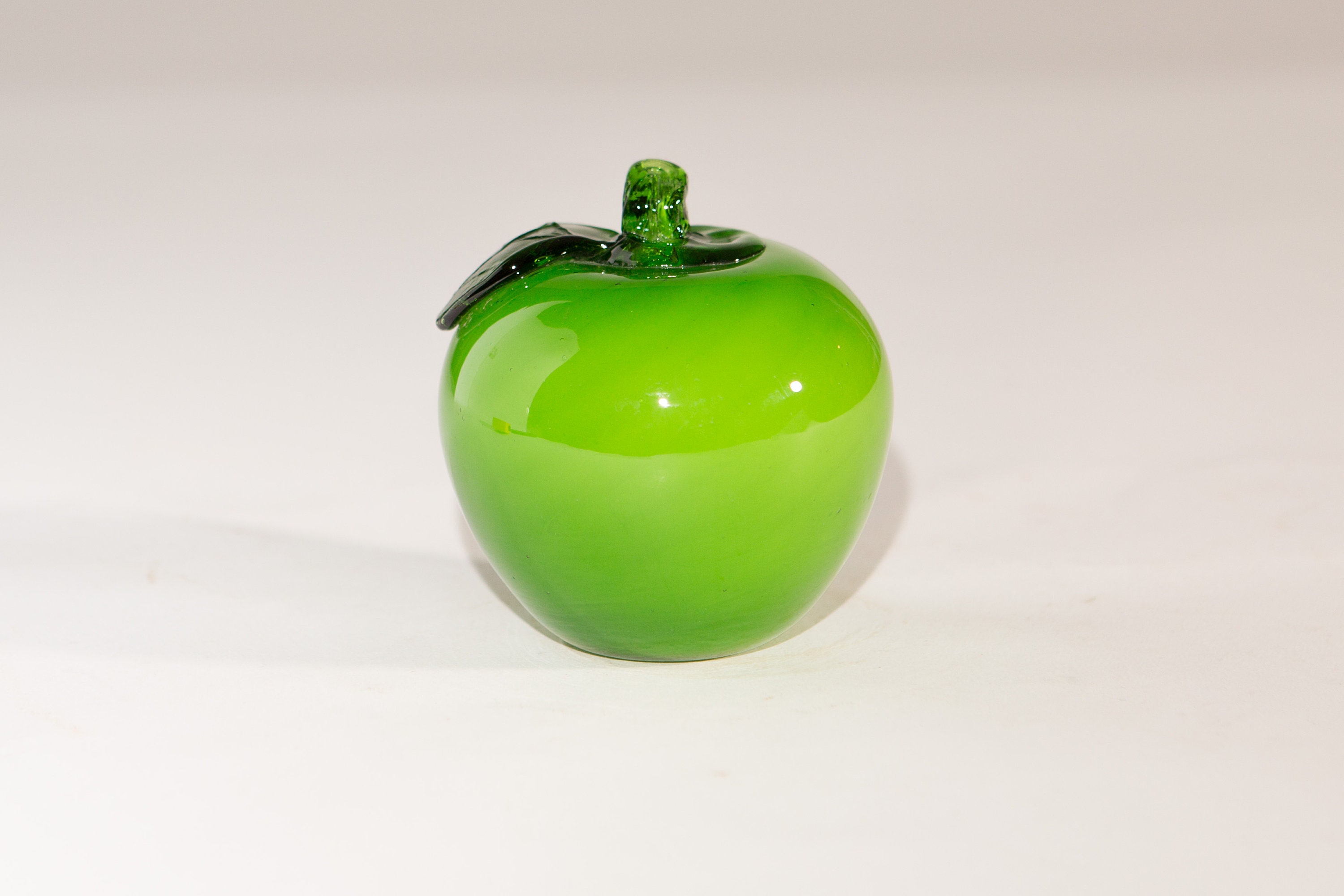 Vintage Glass Green Apple / Retro Handblown Art Glass / Fruit and