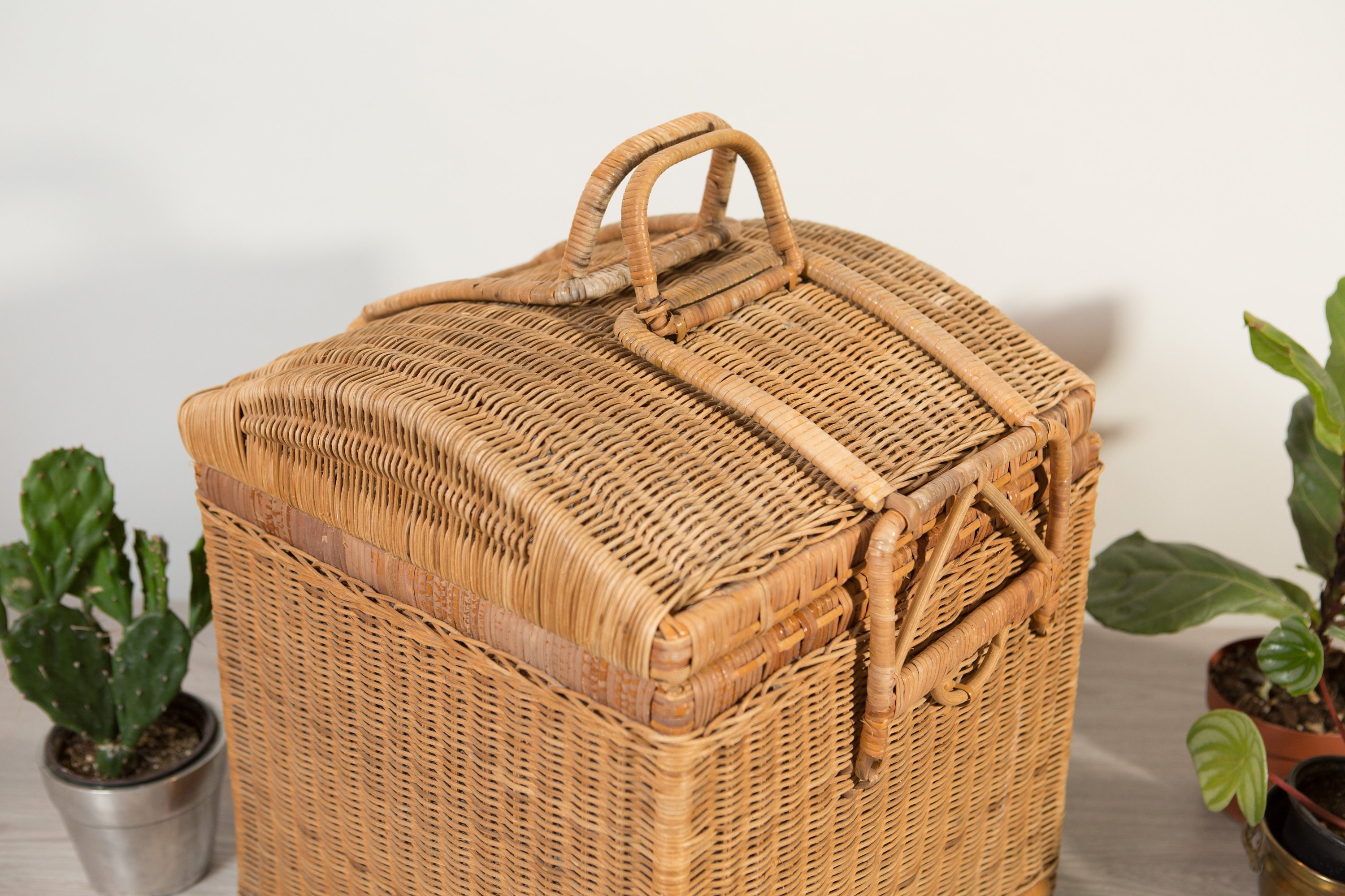 1960's Rattan Wicker Picnic Basket Vintage Brown Woven Square Basket with Carrying Handle