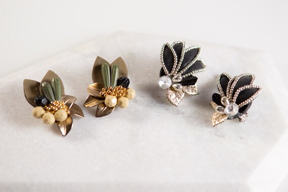 Grey Leather Brooch Set Circa 1980/'s Vintage Post Earrings Silver Tone