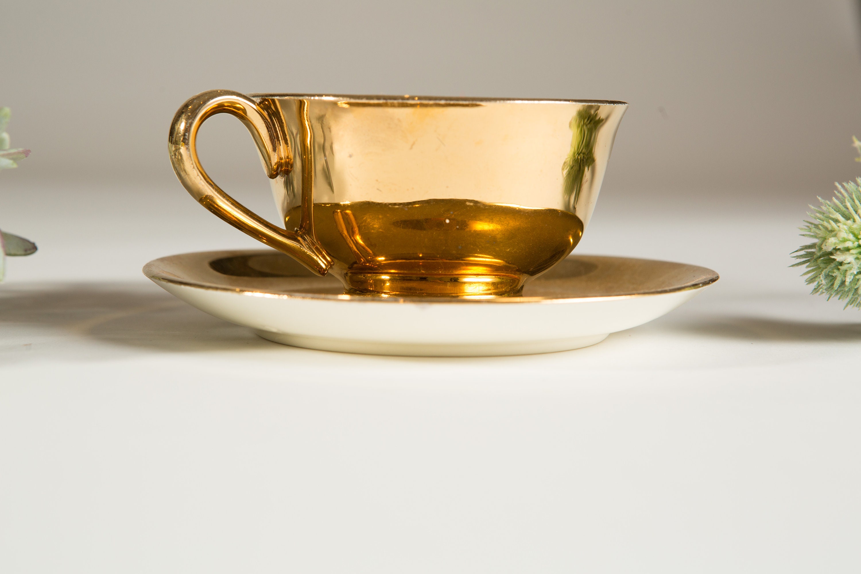 Atlas Satin Gold 22 Karat Teacup Gold Fine Bone China Teacup and Saucer