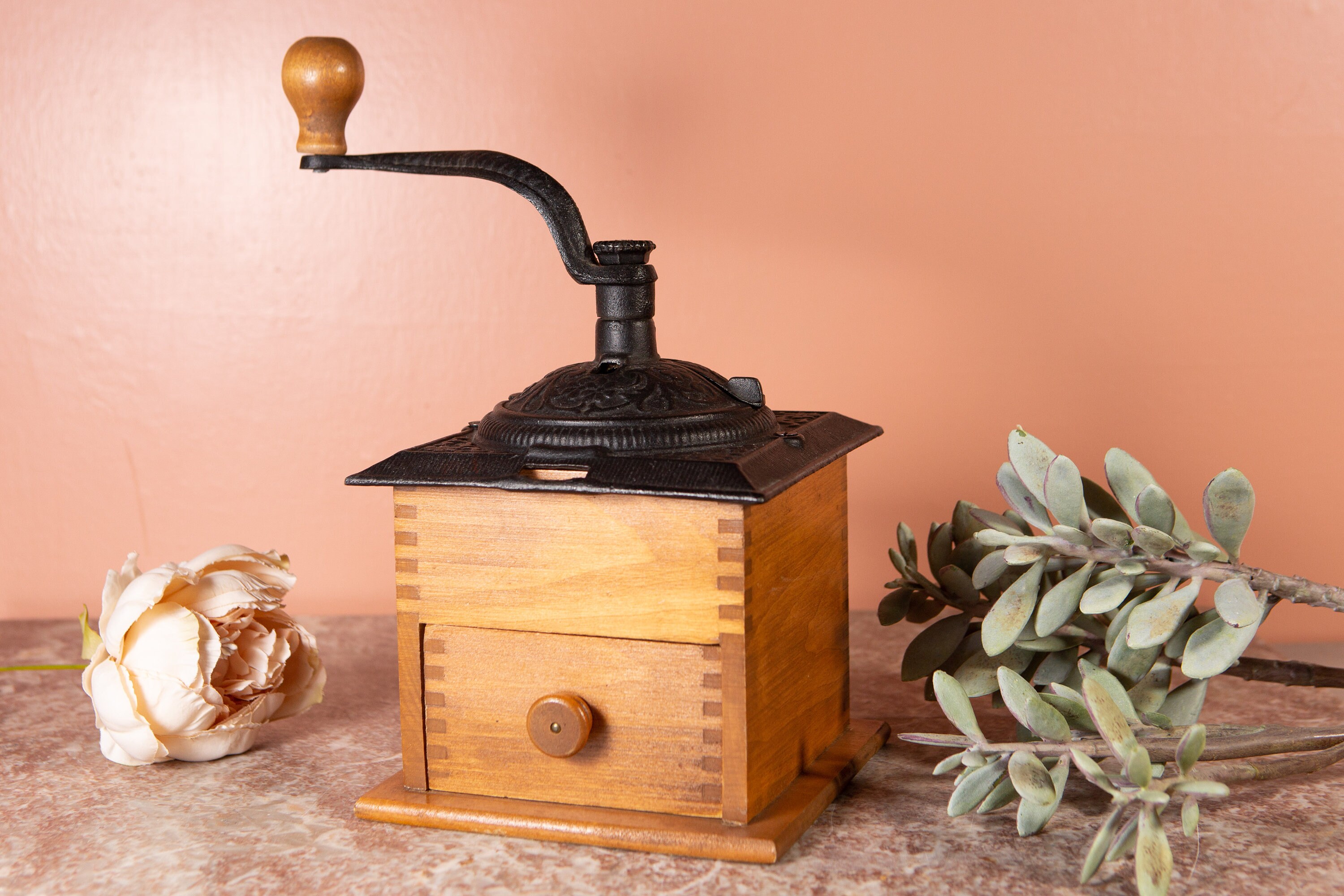 Vintage Coffee Grinder / Pepper Mill Coffee Bean Wood Grinder / Brown