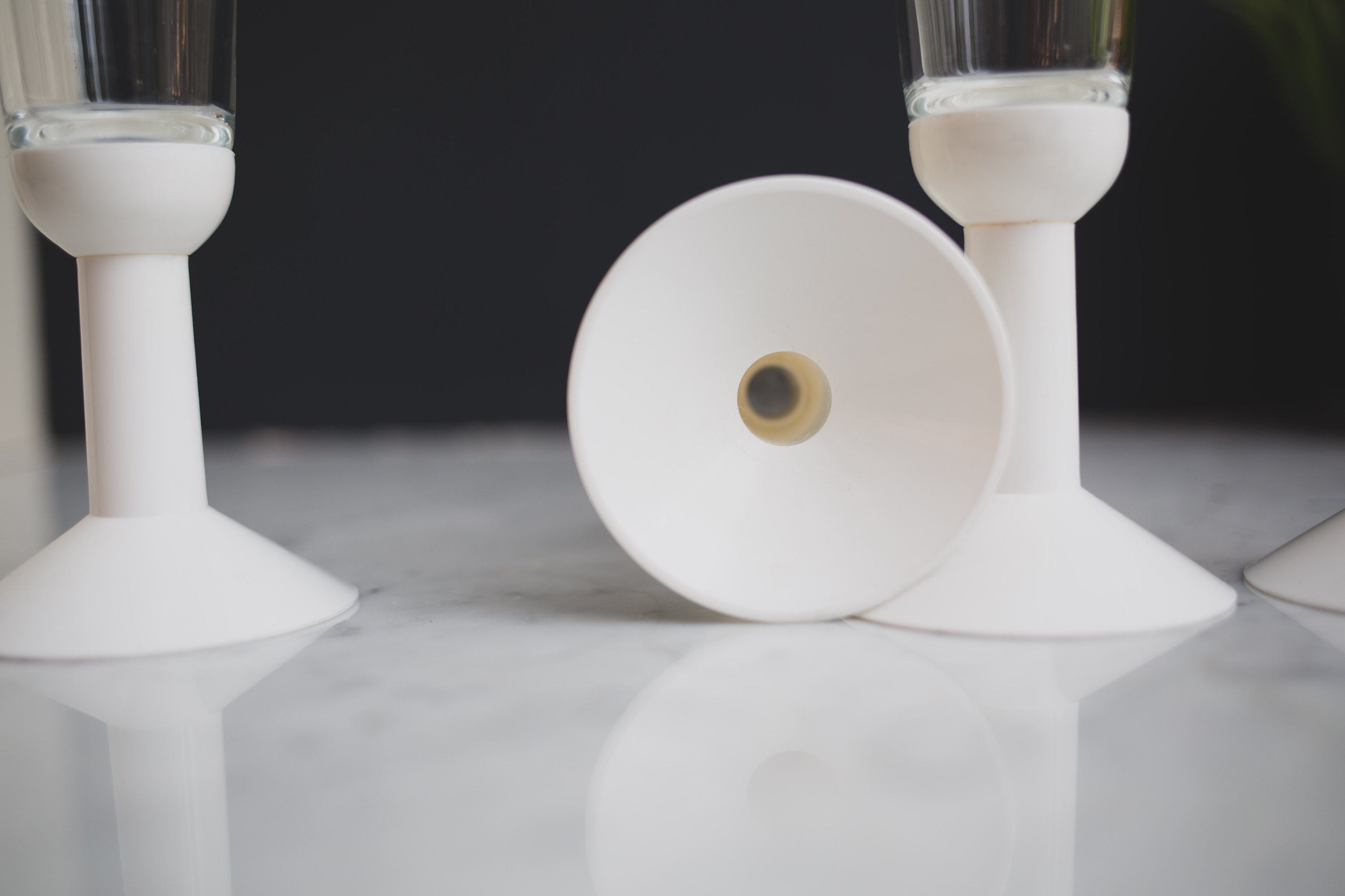 4 vintage Champagne Glasses 8ozFluted Cocktail Glasses with White