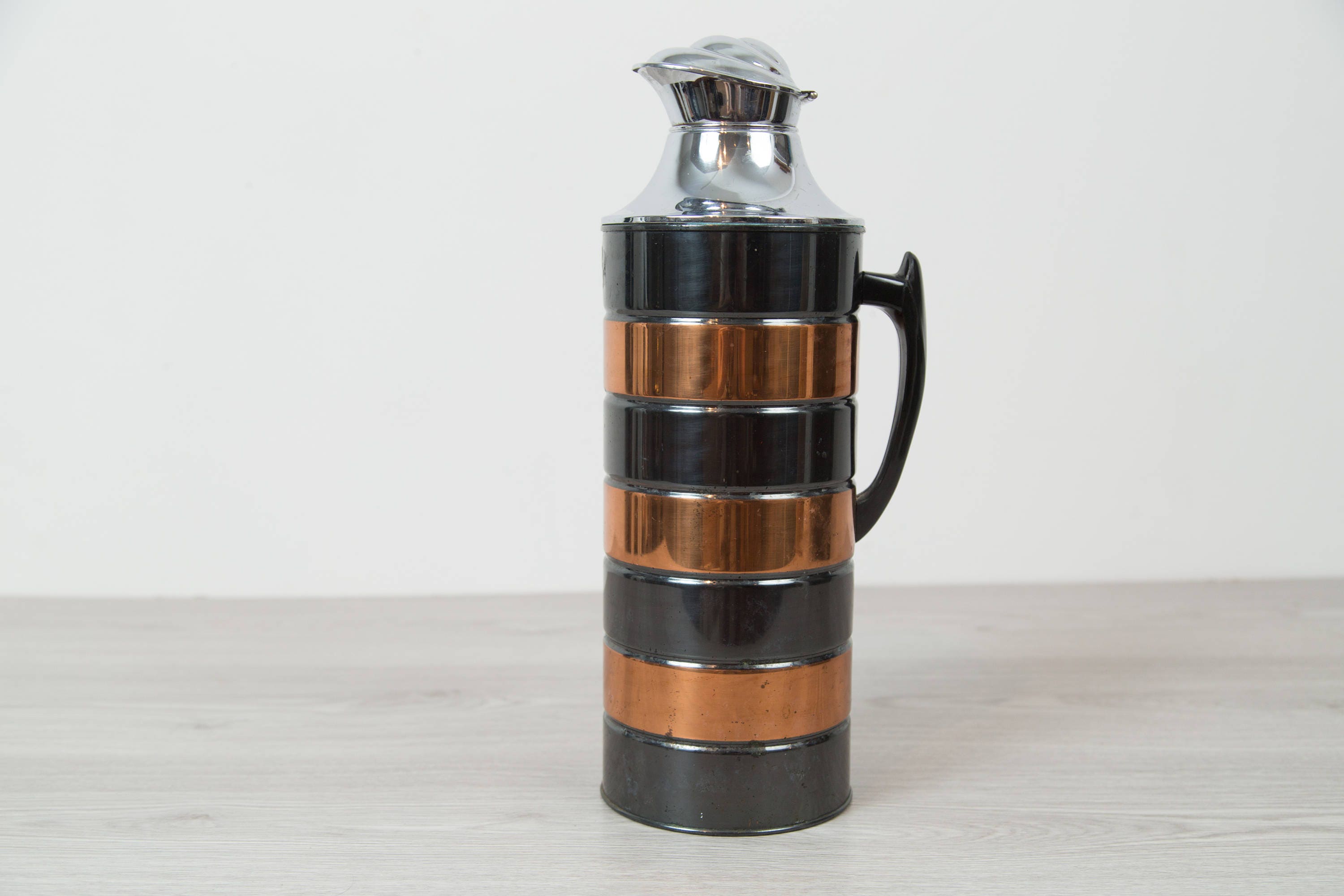 Large Thermos Pitcher Ribbed Stainless Steel Metal Coffee Thermal Jug