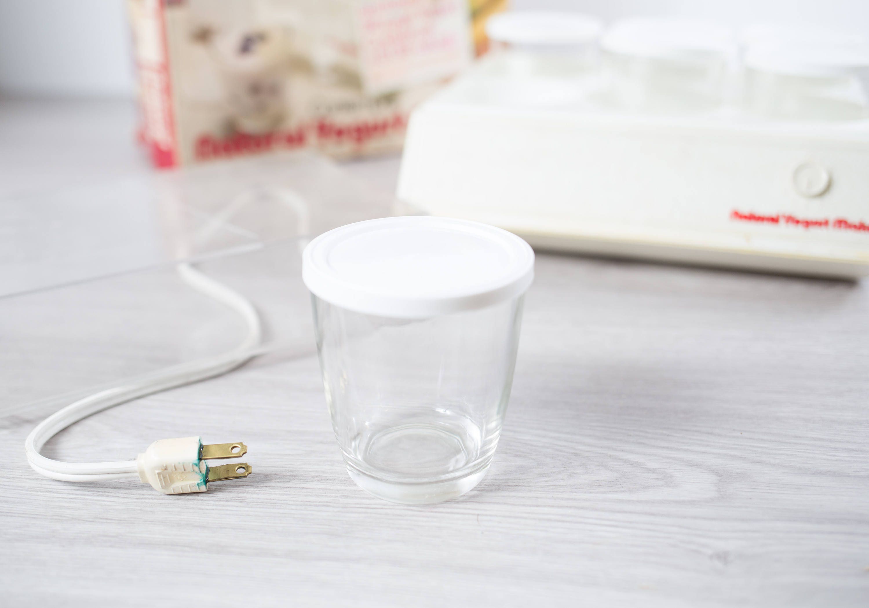 Vintage Yogurt Maker / Contempra Electric Natural Yogurt Maker