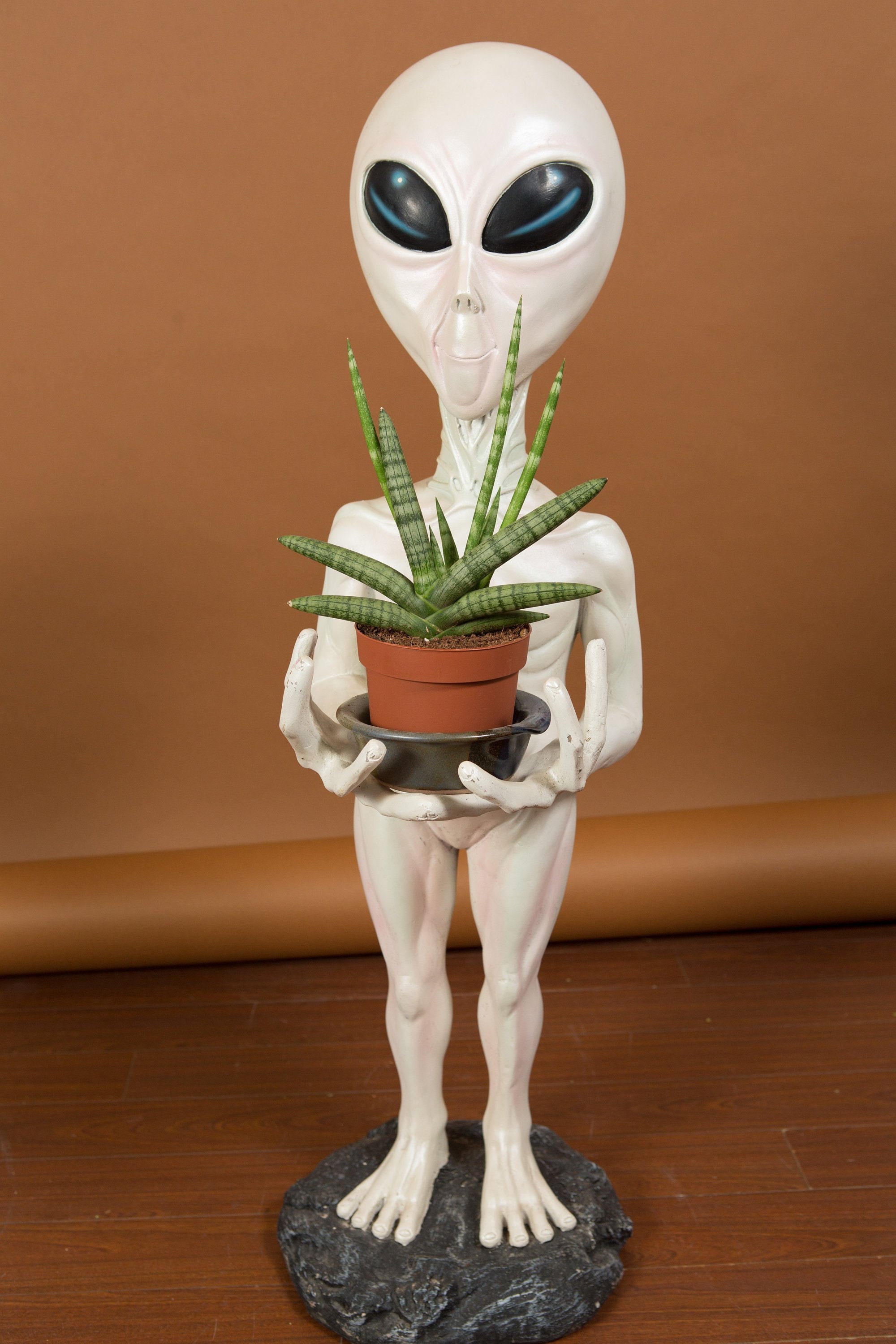 Vintage Alien Statue 38 Large Life size Extraterrestrial Reptilian