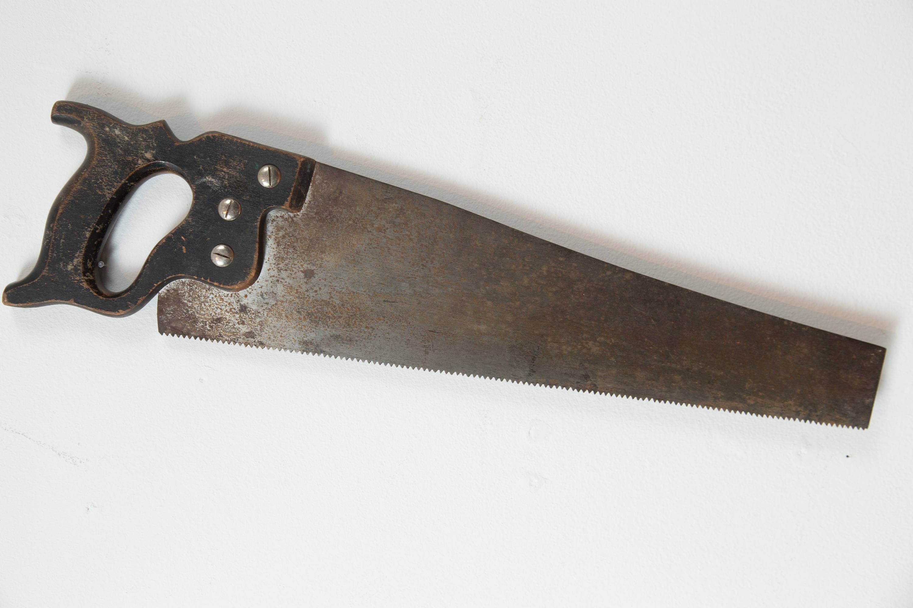 Antique Saw The Mowbray Saw Cast Steel Sheffield England Taylor