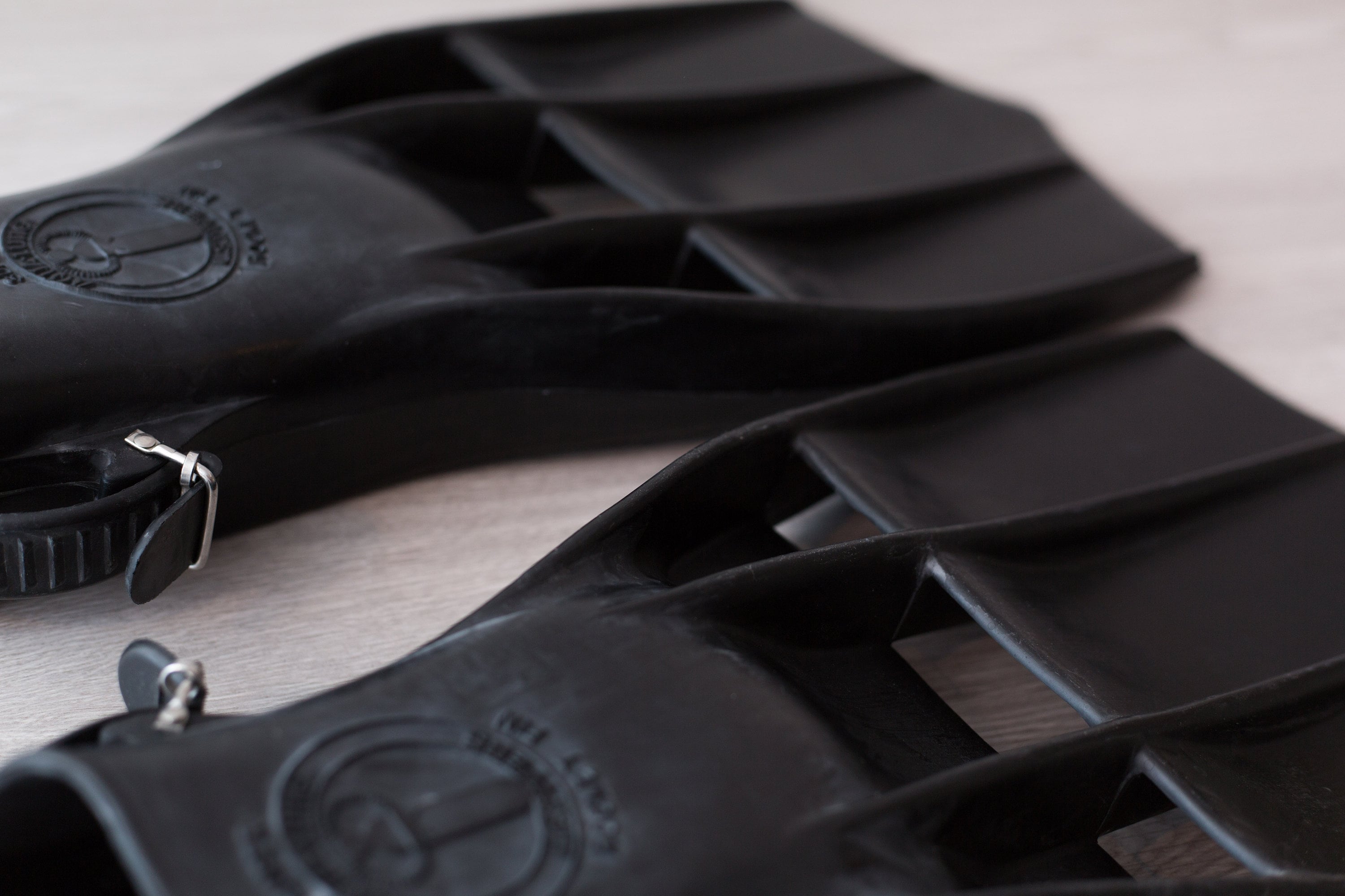 Aqualung U.S Divers Rocket Fins Vintage Black Rubber Snorkelling and