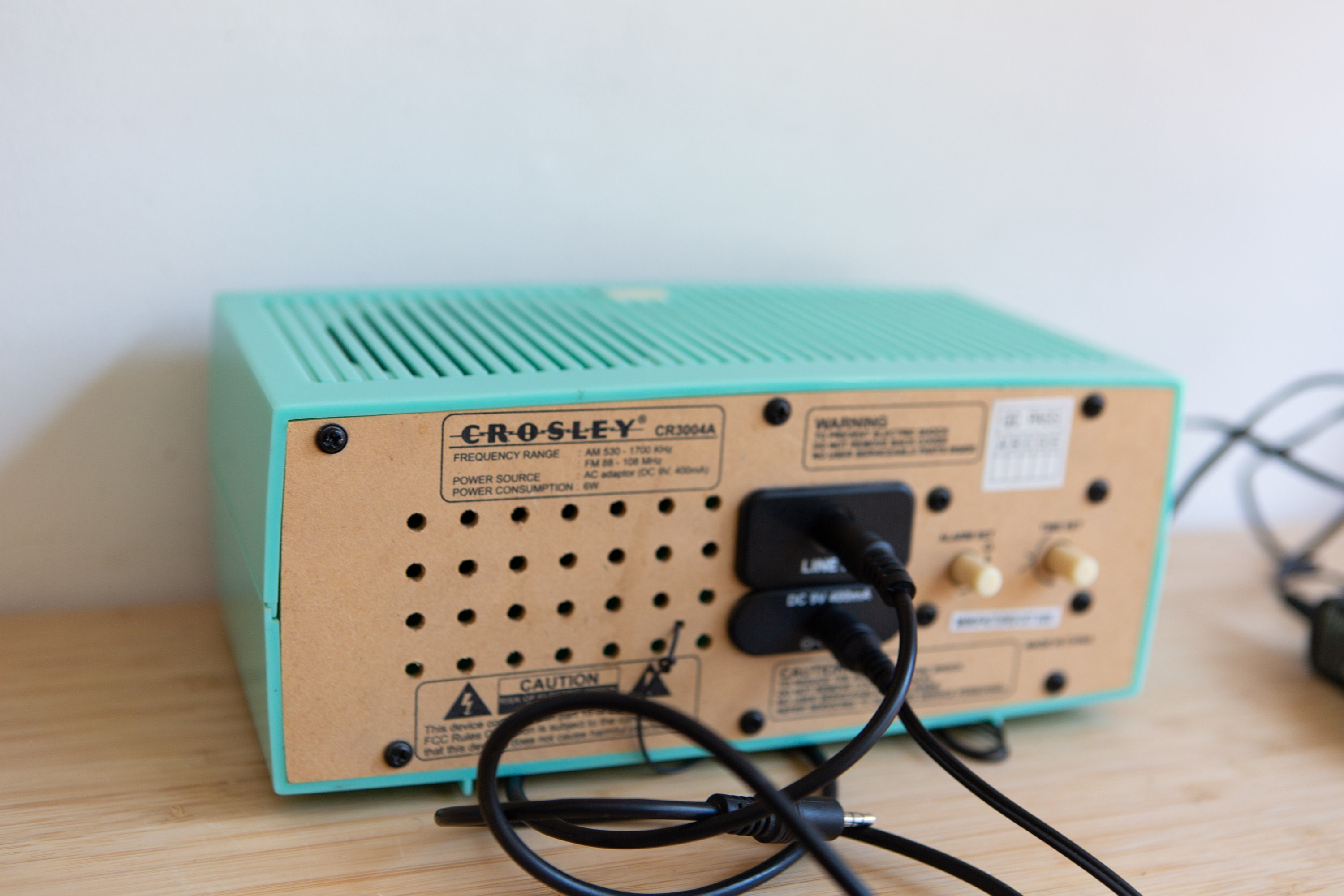 Vintage Crosley Clock Radio Radio Mint Green Retro Bedside Radio CR3004A