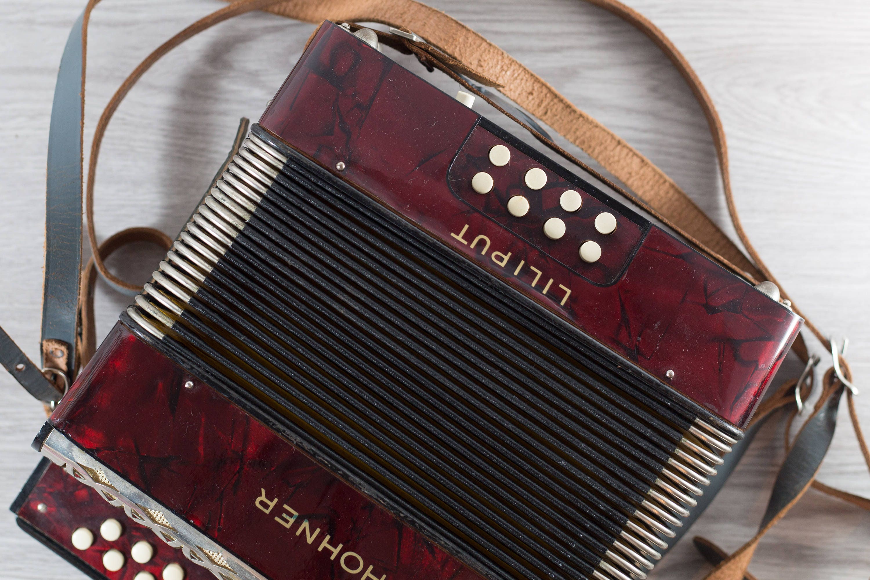 Hohner Lilput Accordion / Vintage Red Marbled Working Folk Musical