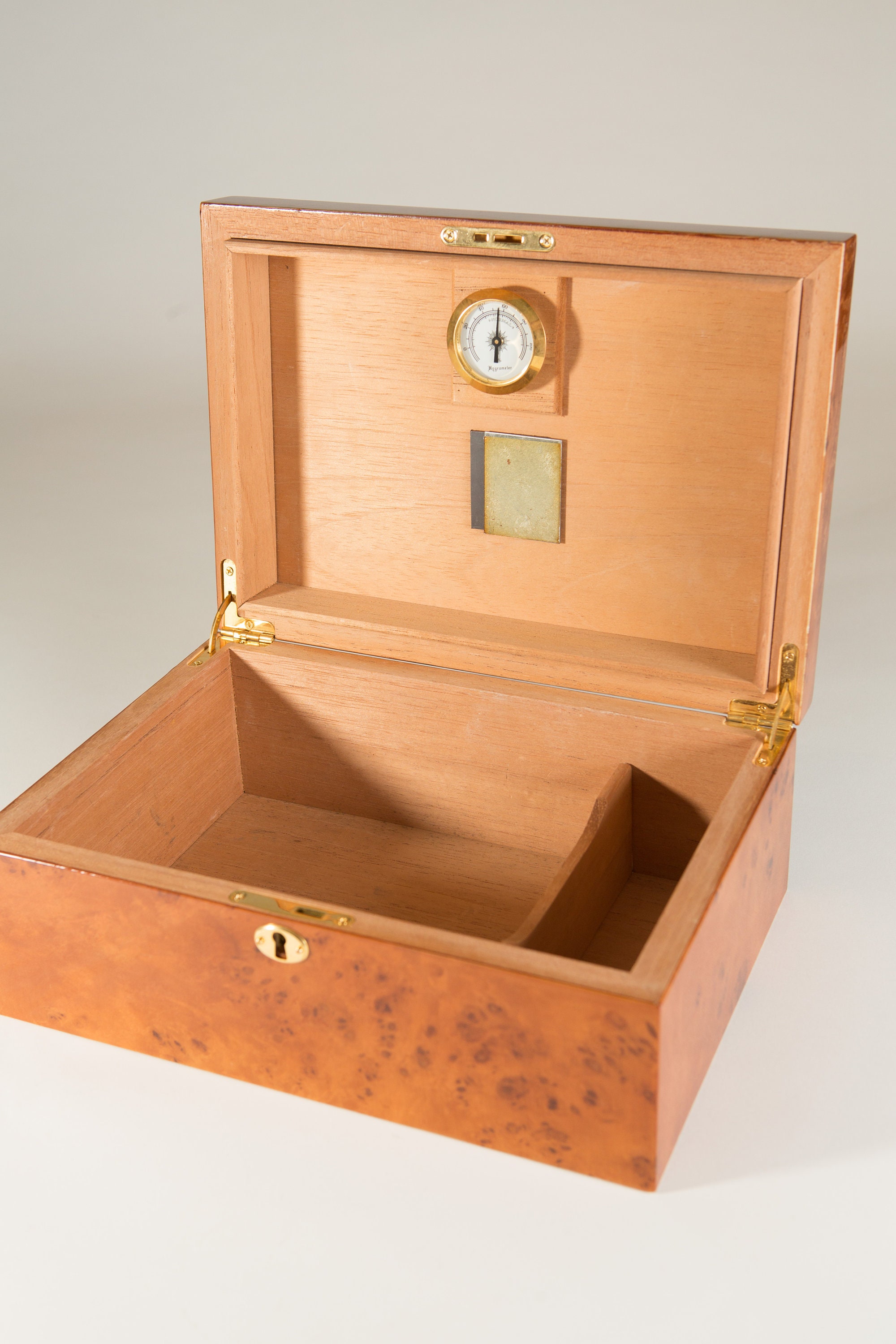 Wood Cigar Humidor Birds Eye Maple Veneer Cedar Wood Cigar Box