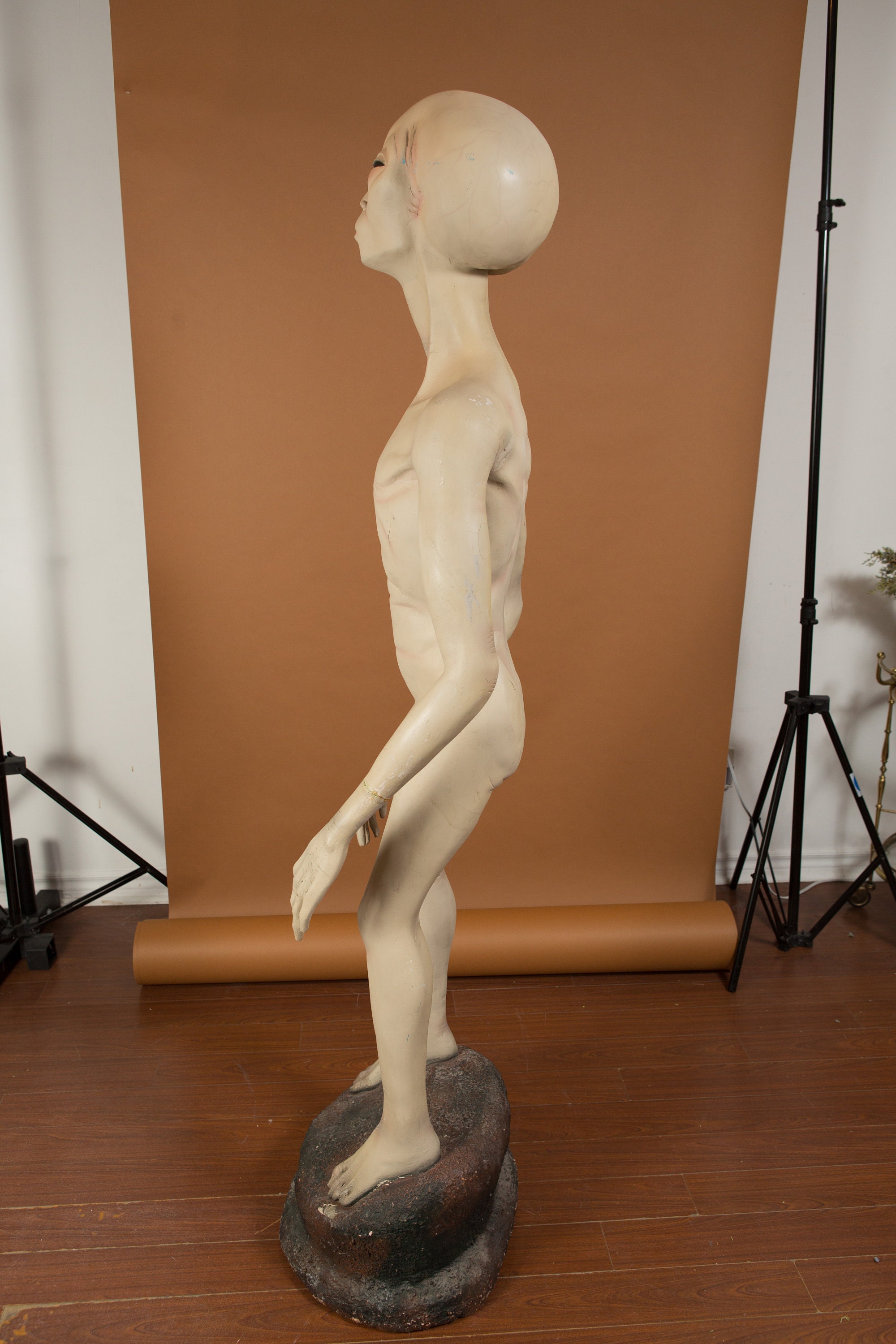 Vintage Alien Statue 5'5 Large Life size Extraterrestrial Reptilian Grey Humanoid Plaster Cast