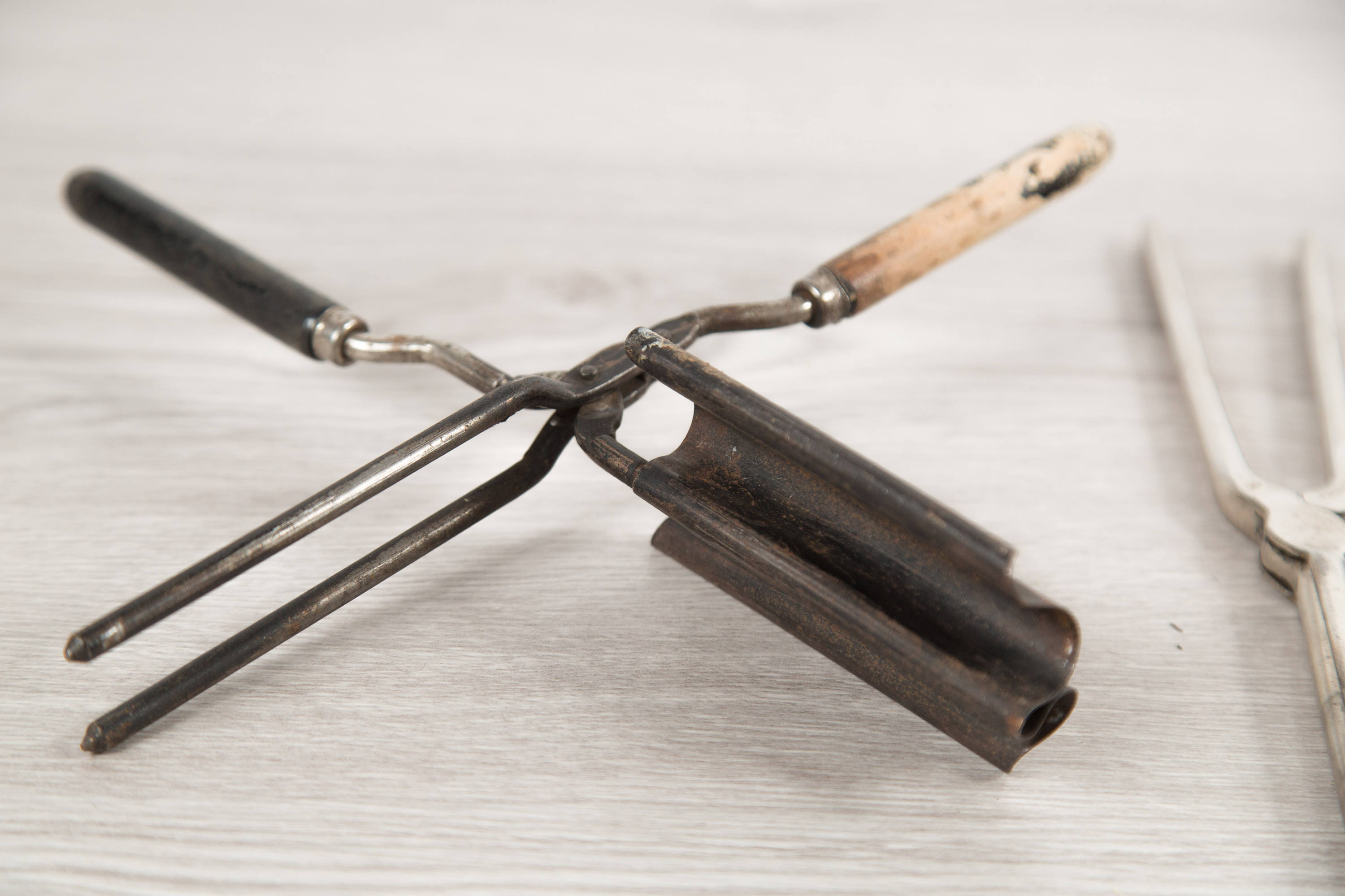 Antique Hair Curlers Vintage Hair Crimp Metal Curling Iron